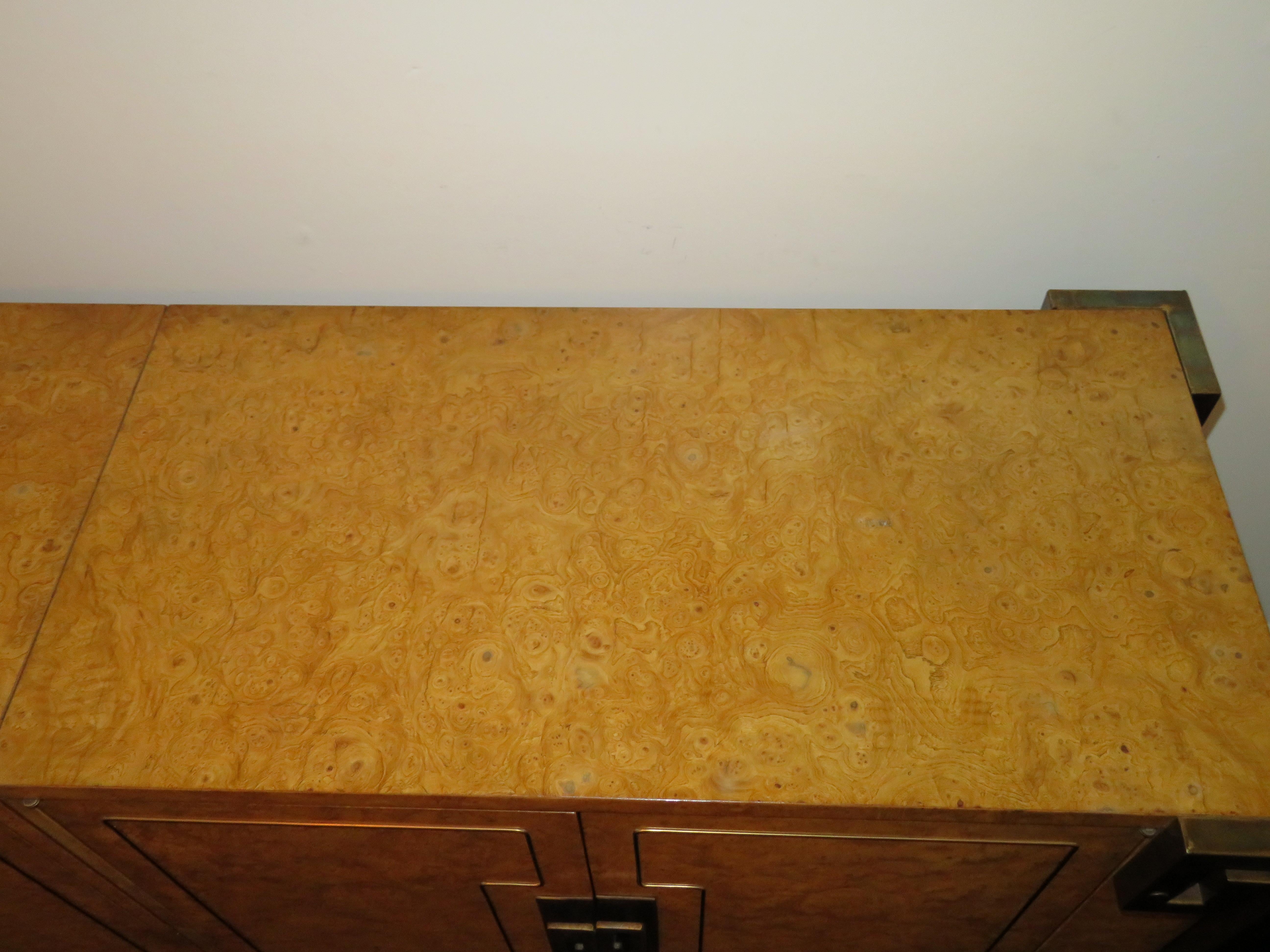 Stunning Mastercraft Amboyna Burl and Brass Greek Key Credenza Midcentury For Sale 4