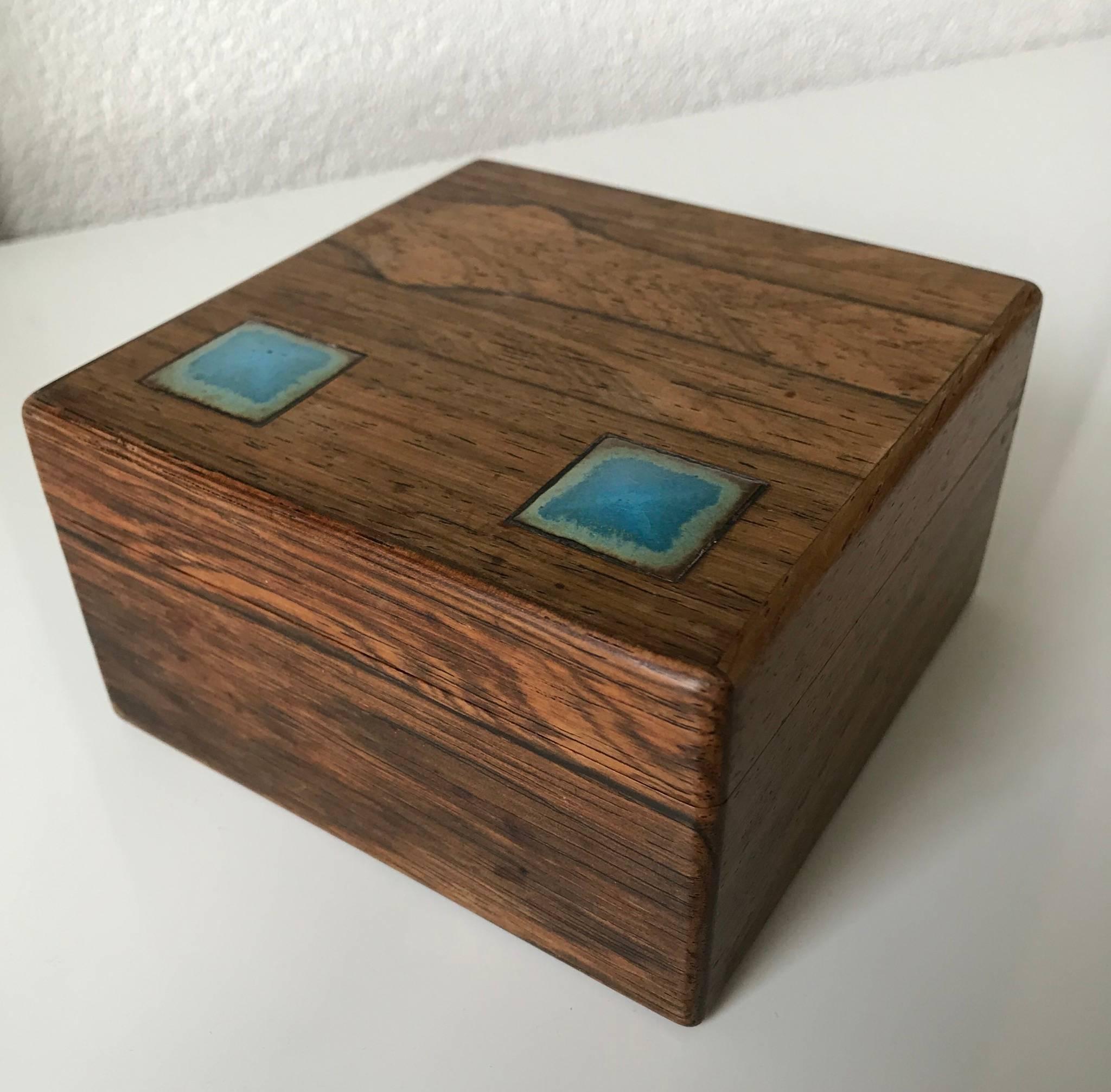 Stunning Midcentury Alfred Klitgaard Wooden Box W. Enamel Inserts by Bodil Eje In Excellent Condition In Lisse, NL
