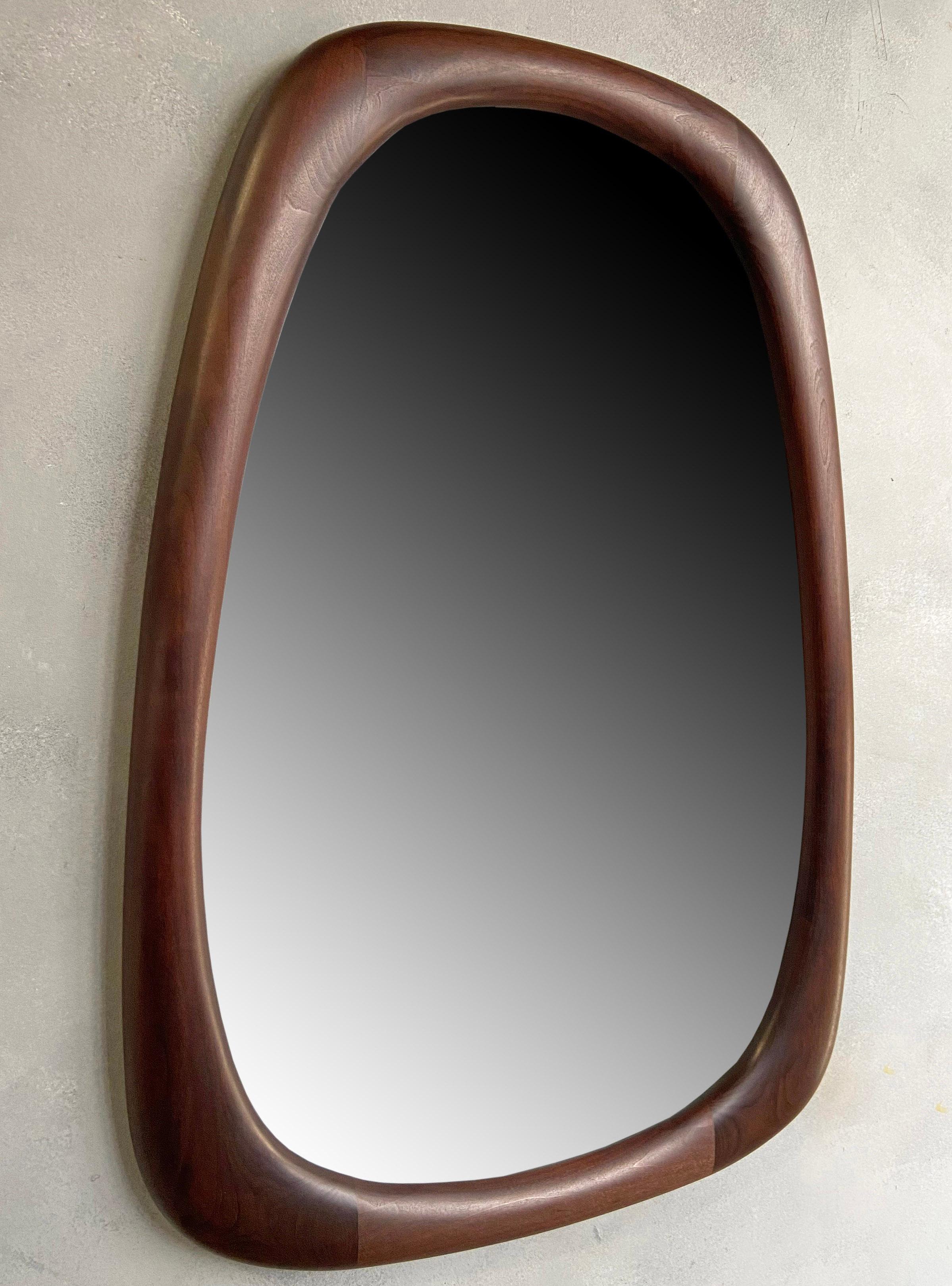 Superbe miroir artisanal américain moderne de l'époque médiévale par Dean Santner en vente 3