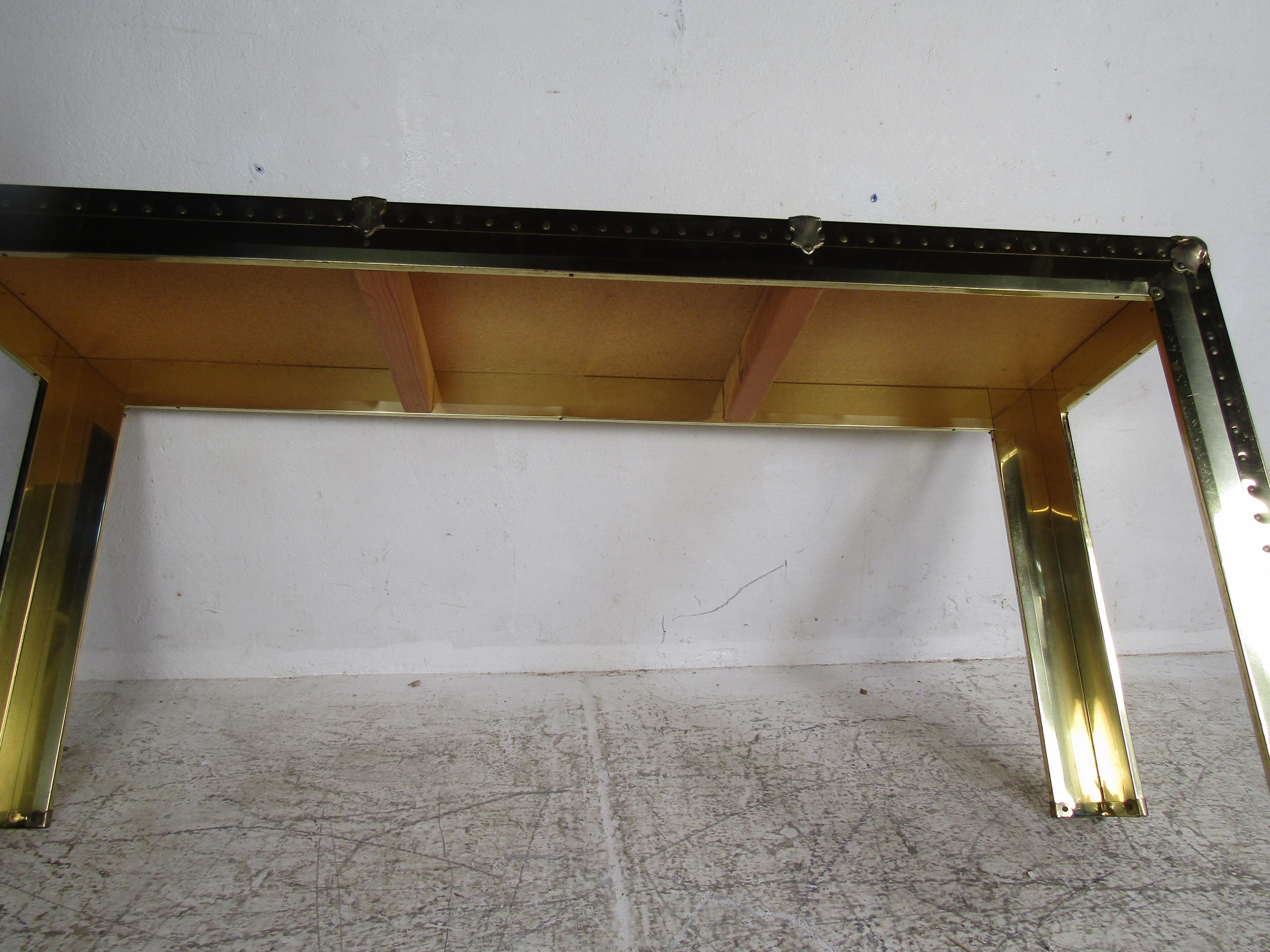 Stunning Midcentury Brass Console Table In Good Condition In Brooklyn, NY