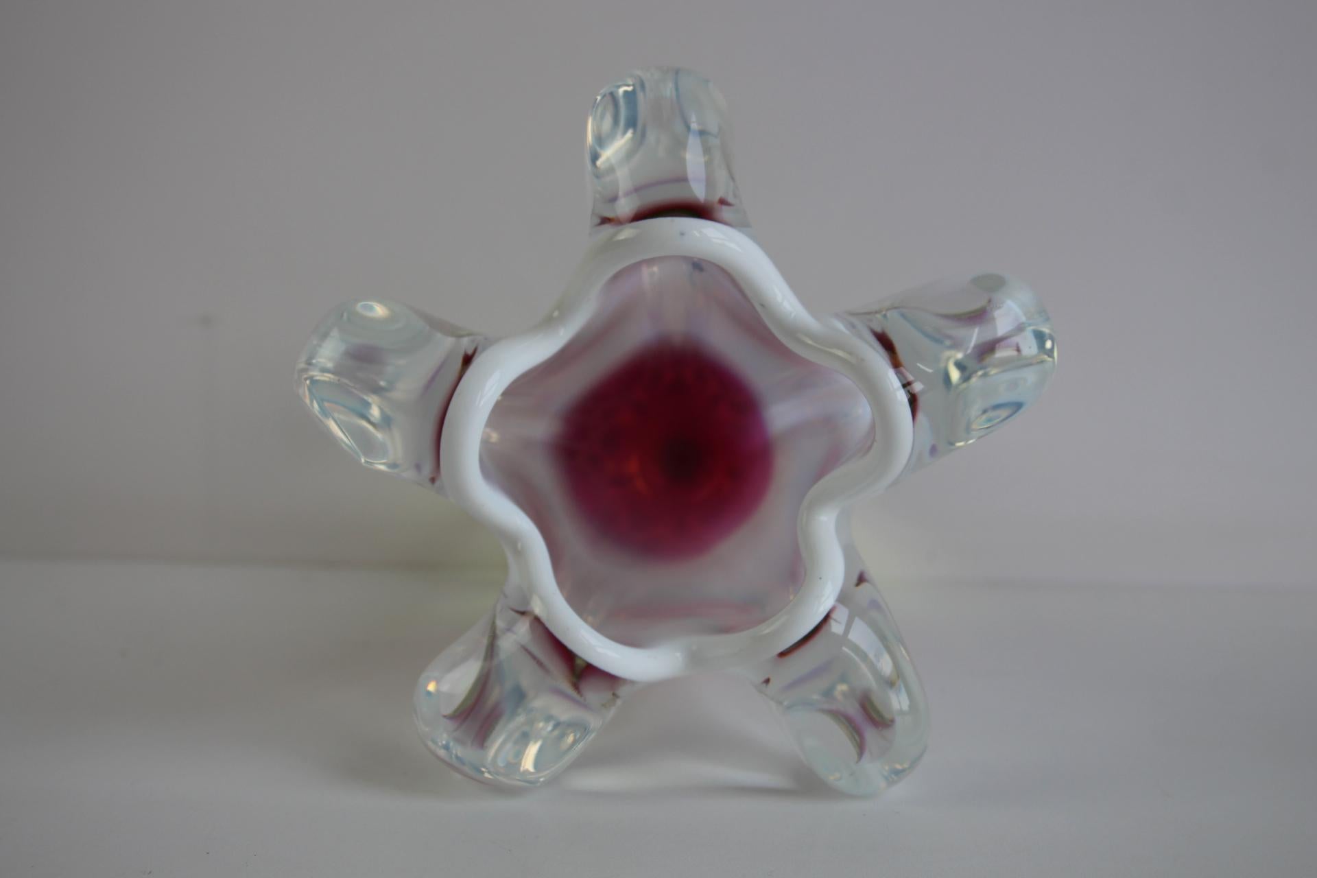 Blown Glass Stunning Mid-Century Czech Art Glass Vase – Red, Pink, and Lime Green For Sale