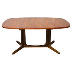 Stunning Mid century danish modern Rosewood dining table 2 leaves pedestal base