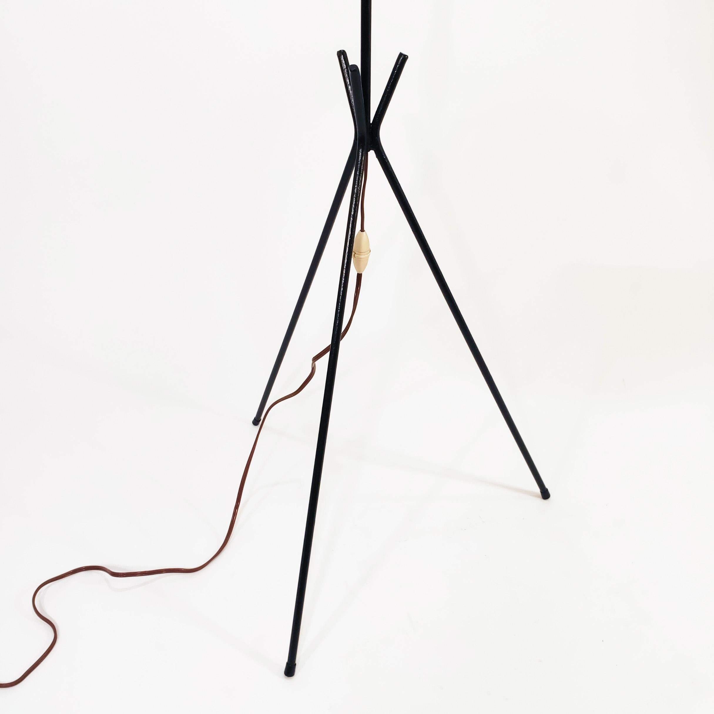 Atemberaubende Stehlampe von Jean Rispal aus der Mitte des Jahrhunderts, Frankreich, 1950er Jahre (Moderne der Mitte des Jahrhunderts) im Angebot