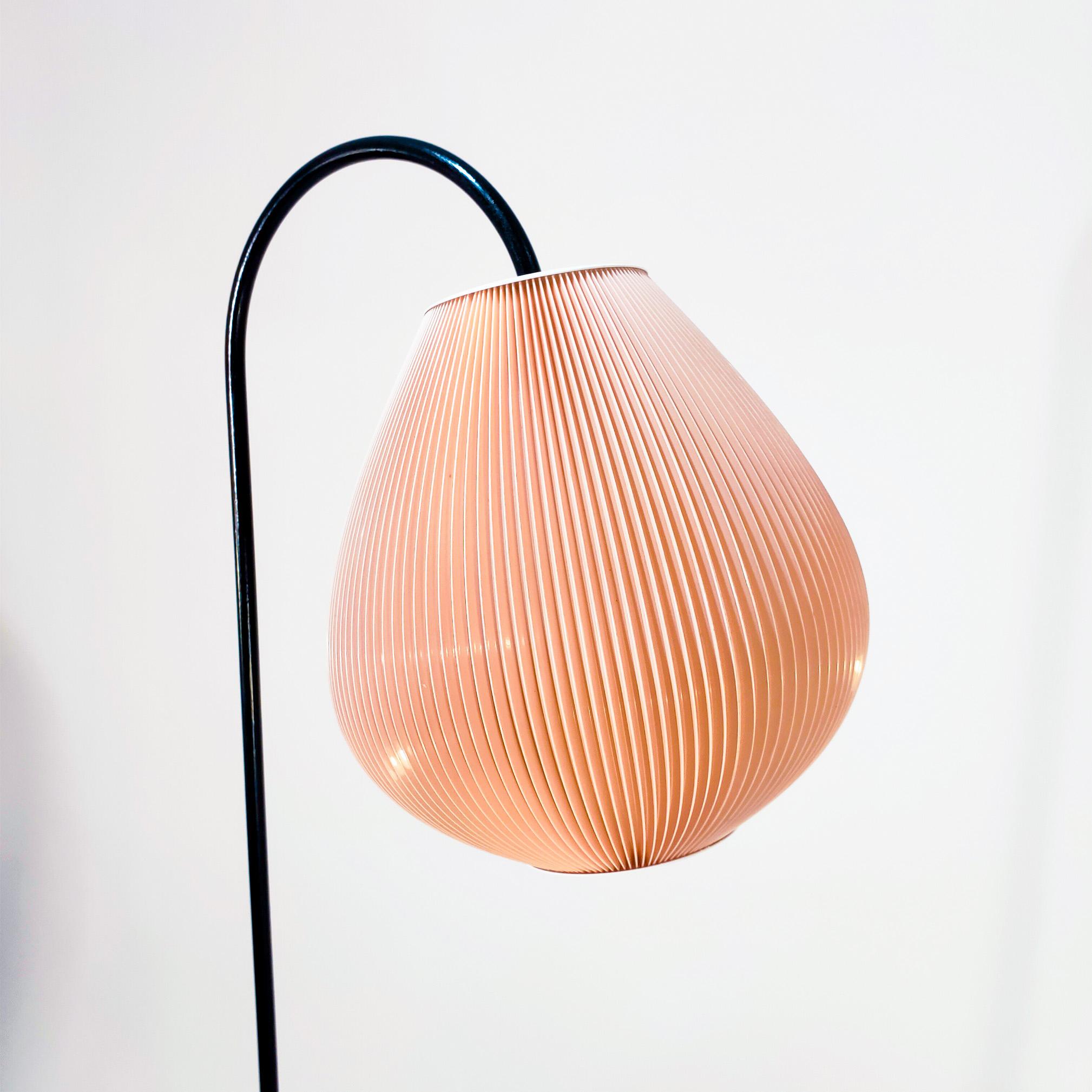 Atemberaubende Stehlampe von Jean Rispal aus der Mitte des Jahrhunderts, Frankreich, 1950er Jahre (Französisch) im Angebot