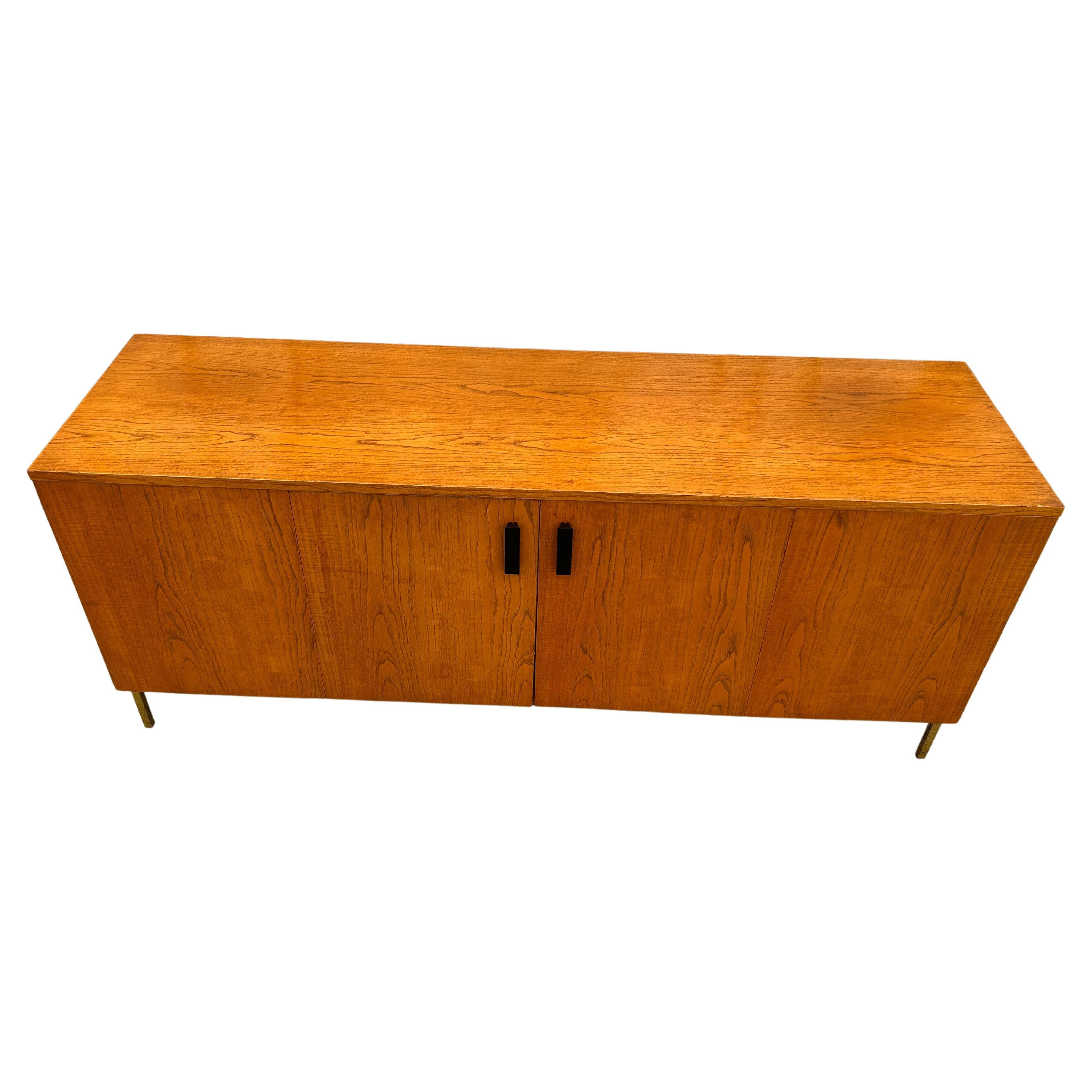 Stunning Midcentury Harvey Probber Credenza Sideboard Audio Cabinet In Good Condition In BROOKLYN, NY