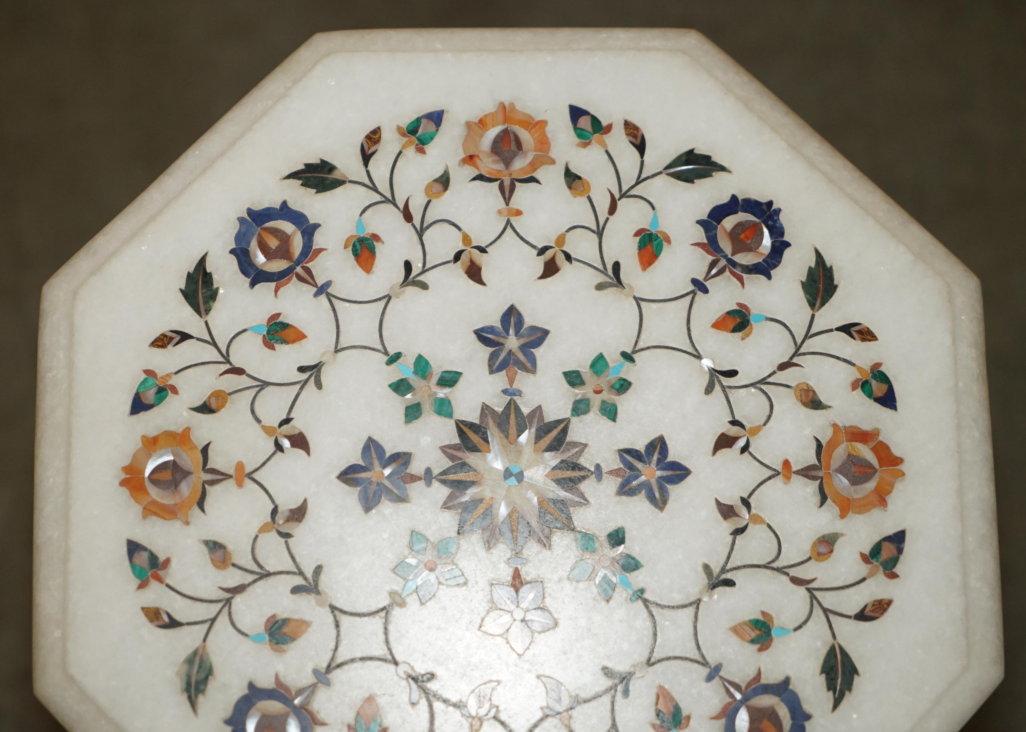 Indian STUNNING MiD CENTURY INDIAN MARBLE PIETRA DURA INLAY SIDE TABLE WITH RECEIPT