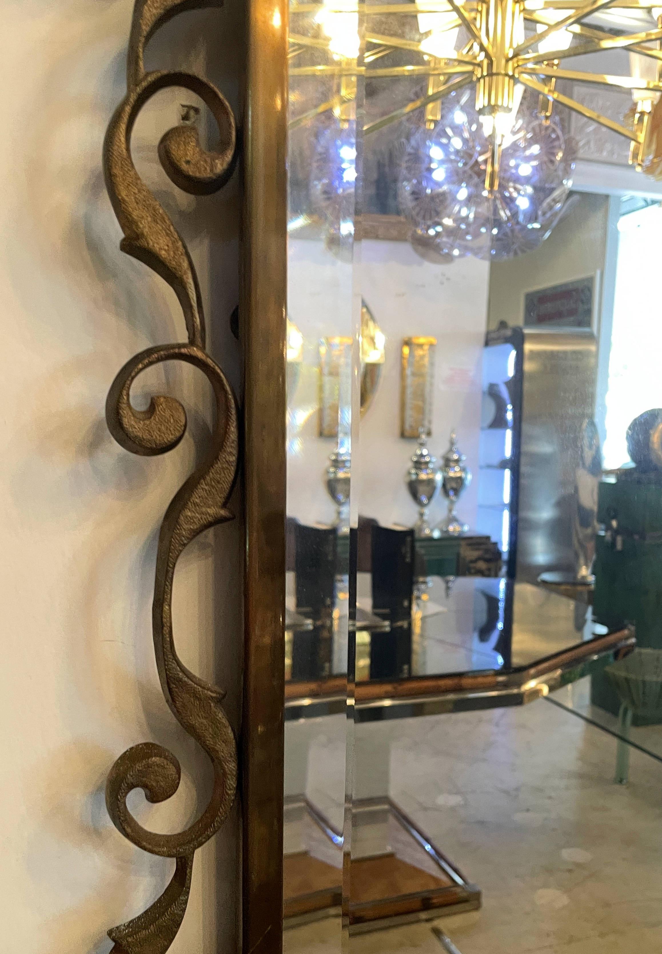 Stunning Mid-Century Italian Bronze 1940s Wall Mirror For Sale 3