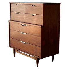 Stunning Midcentury Kent Coffey Walnut Tableau High Boy Chest 5 Drawer Dresser