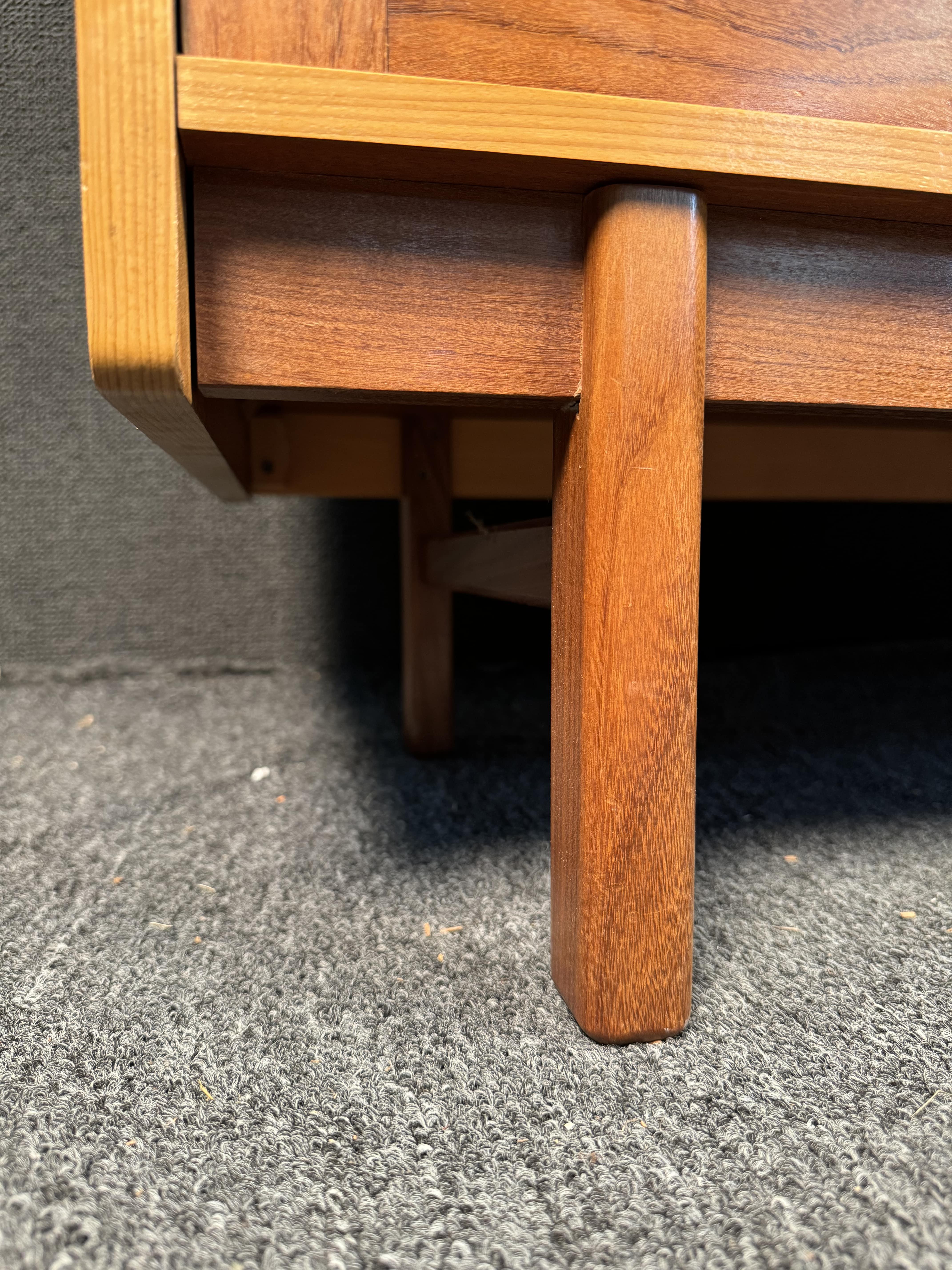 Splendida credenza moderna di metà secolo in vendita 10
