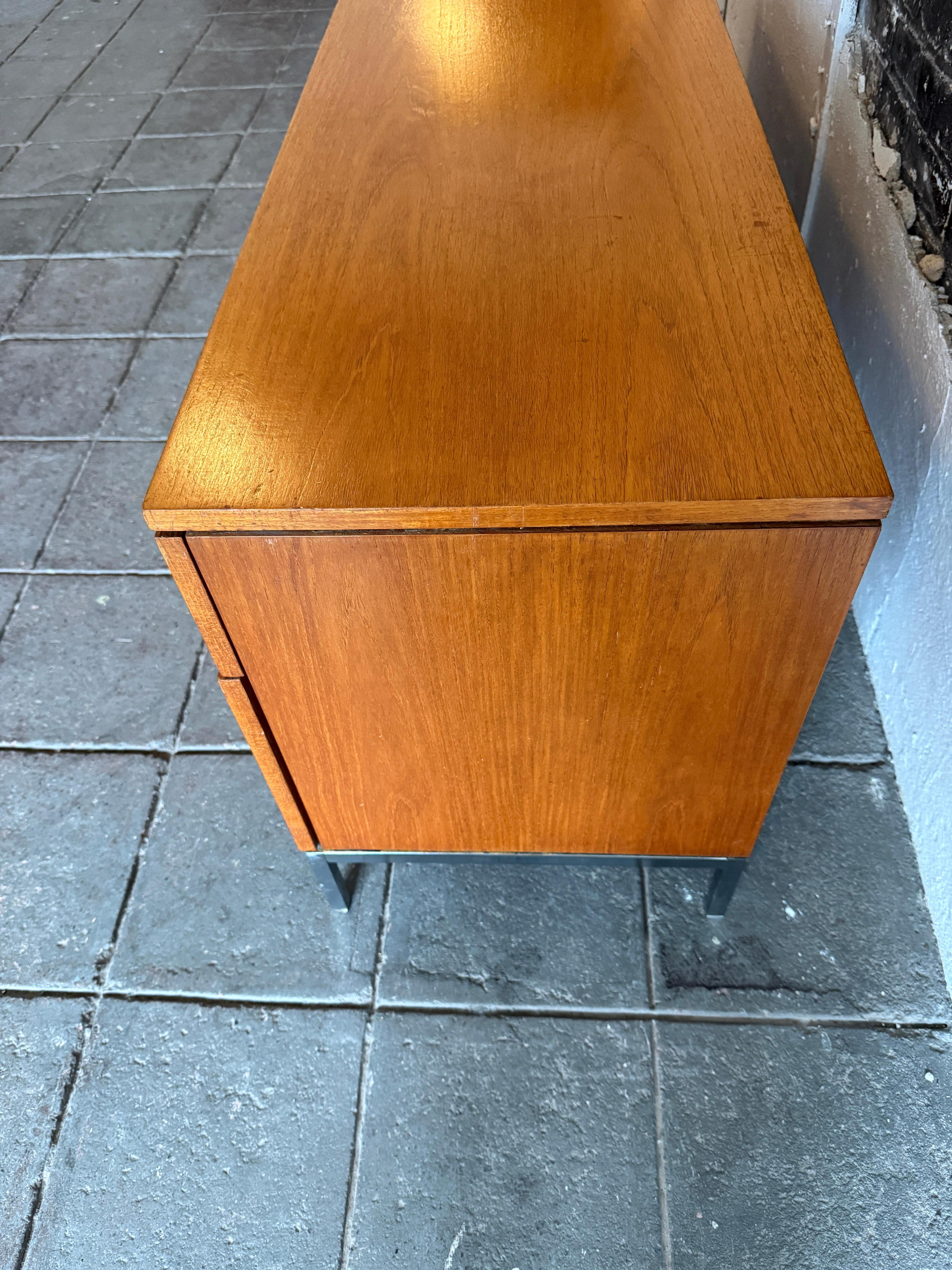 Stunning Mid century Oak Office 10 drawer Credenza by Florence knoll For Sale 6