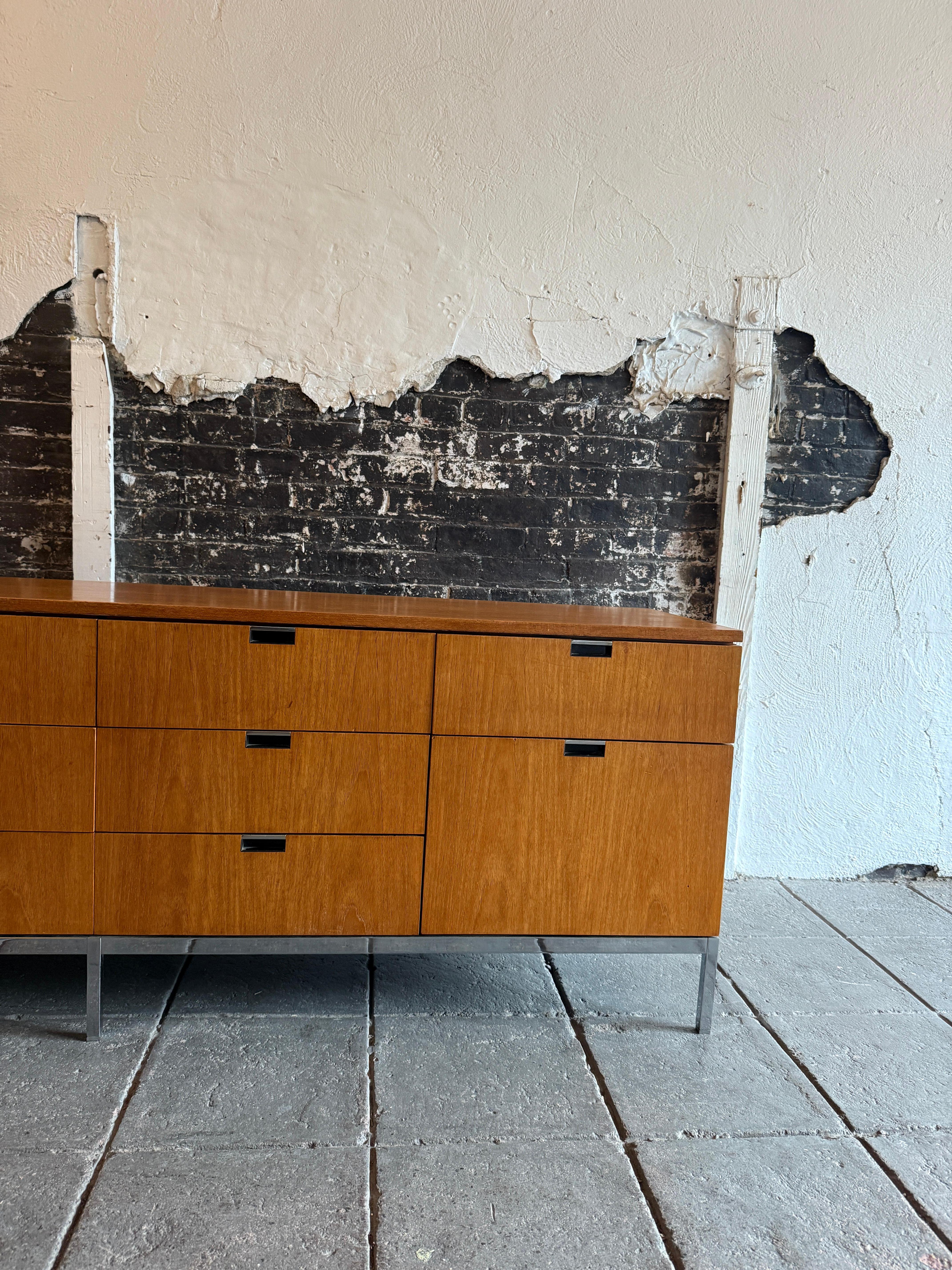 Mid-Century Modern Stunning Mid century Oak Office 10 drawer Credenza by Florence knoll For Sale