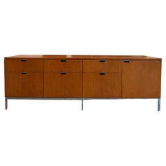 Stunning Mid century Oak Office Credenza Sideboard by Florence knoll