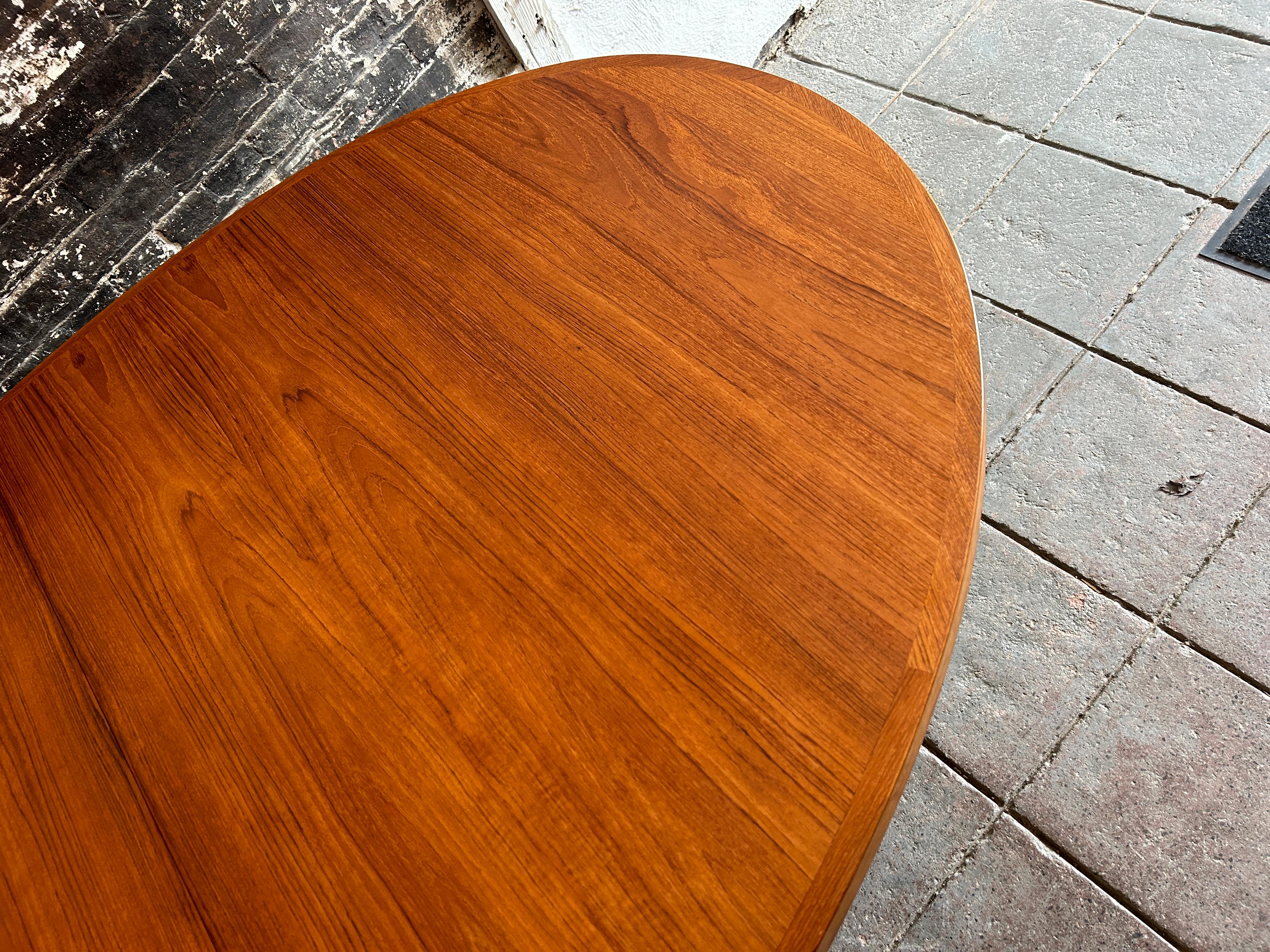 Woodwork Stunning Mid Century Oval Teak Danish Modern Extension Dining Table 2 Leaves