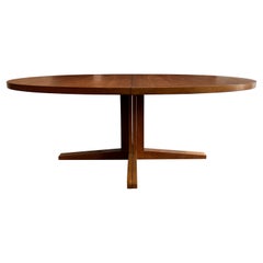 Superbe table de salle à manger à rallonge moderne danoise du milieu du siècle dernier en teck ovale à 2 feuilles