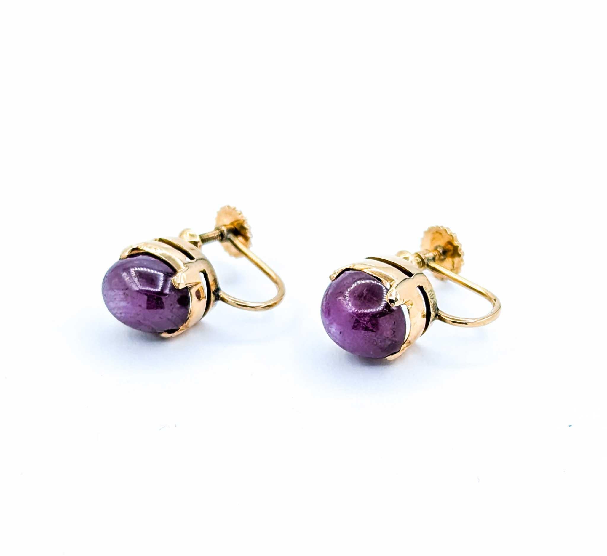 Stunning Mid-Century Star Ruby Screwback Earrings in 14k Yellow Gold For Sale 2