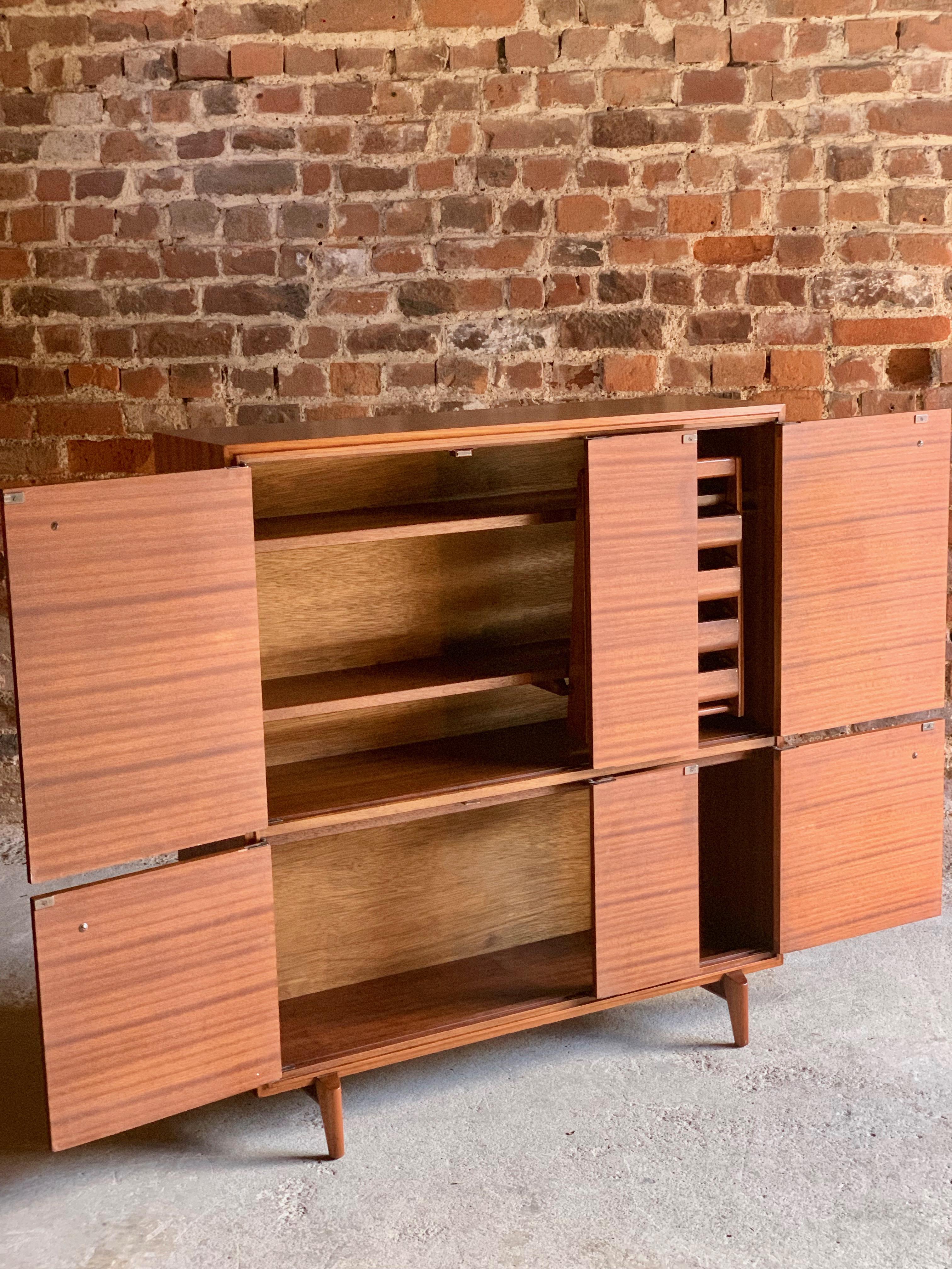 Stunning Midcentury Teak Drinks Cabinet Sideboard, circa 1950s In Excellent Condition In Longdon, Tewkesbury