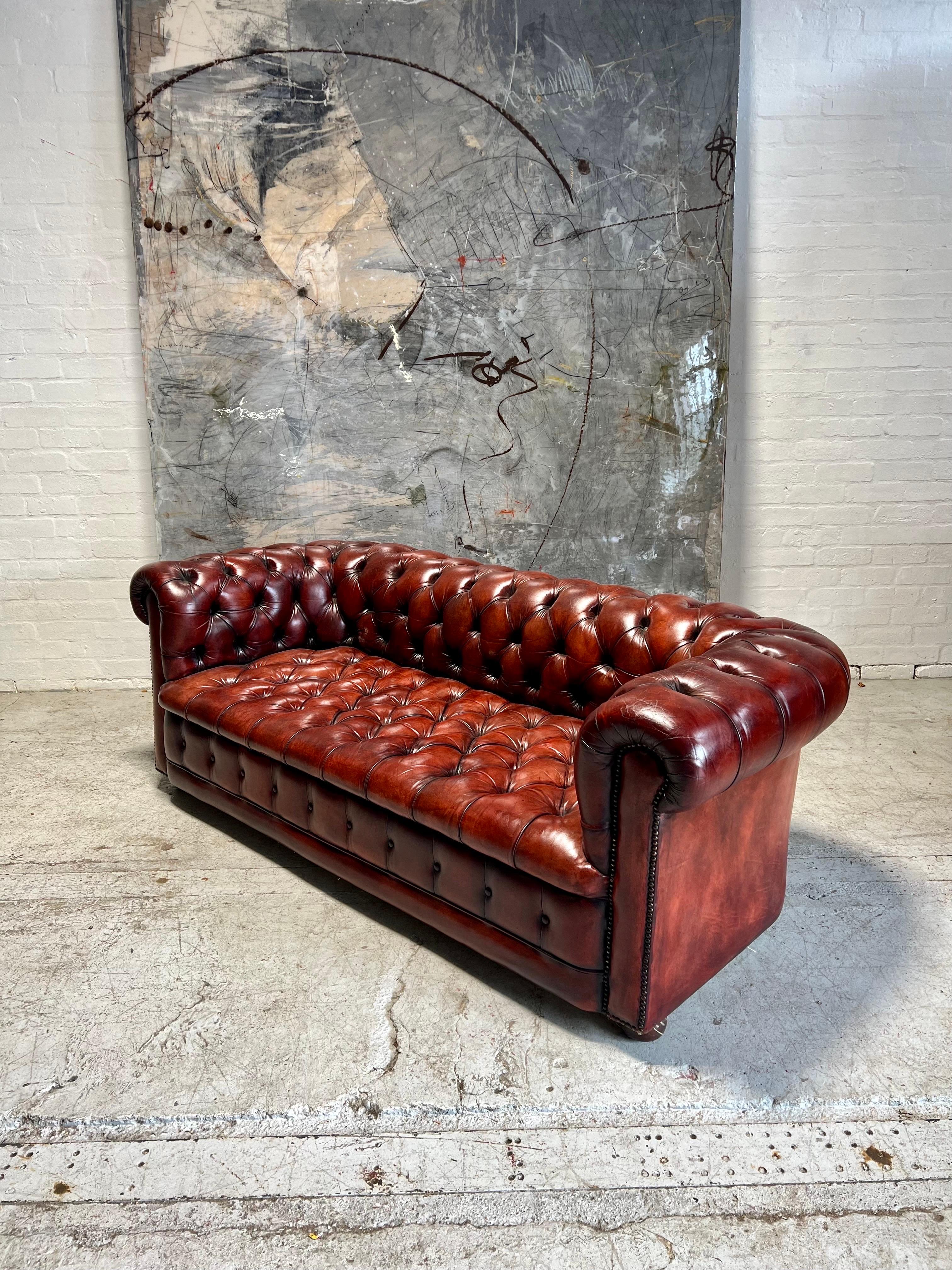 Stunning MidC Chesterfield Sofa in Hand Dyed Leathers For Sale 5
