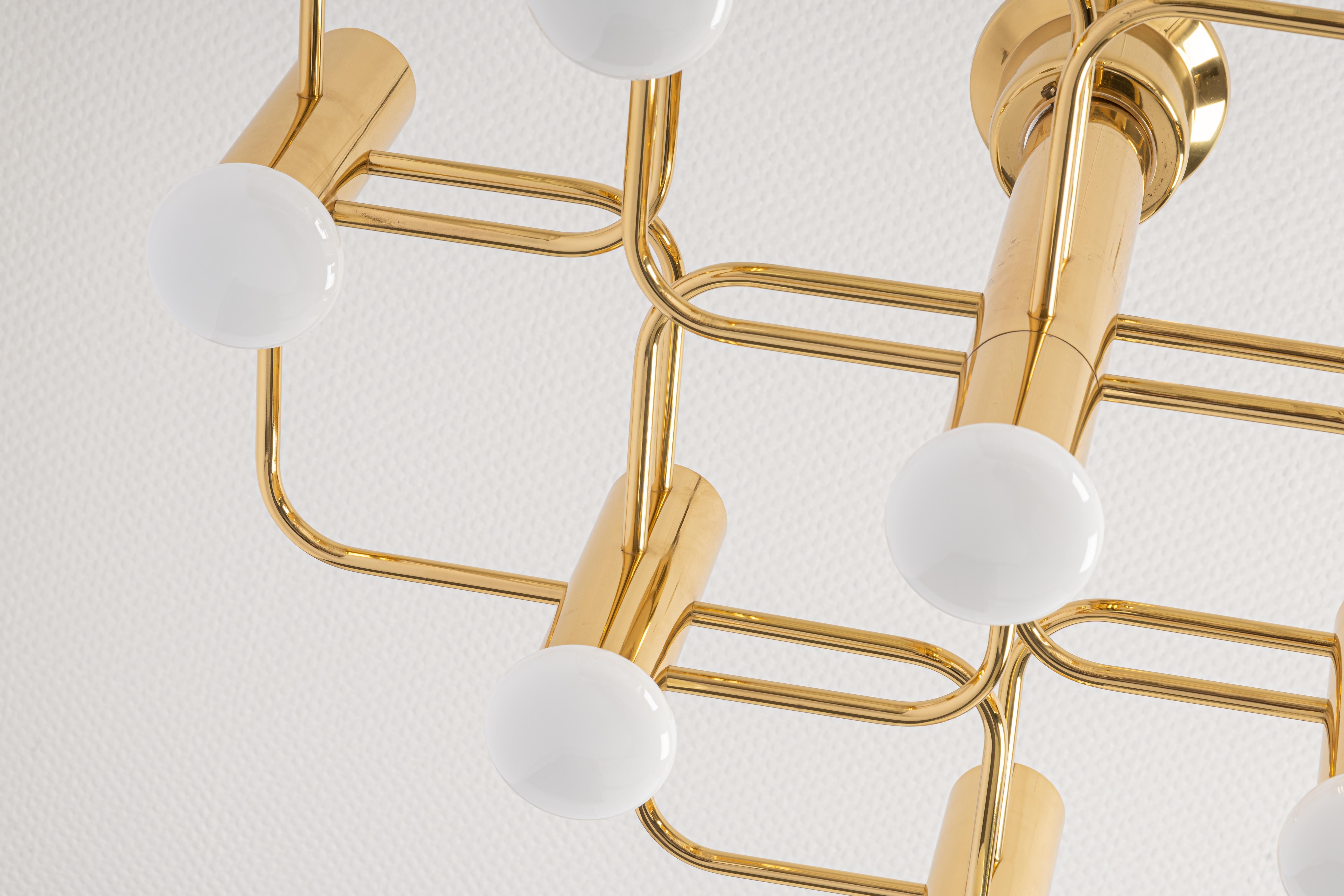 Stunning Midcentury Chandelier Designed by Sciolari, 1970s For Sale 1