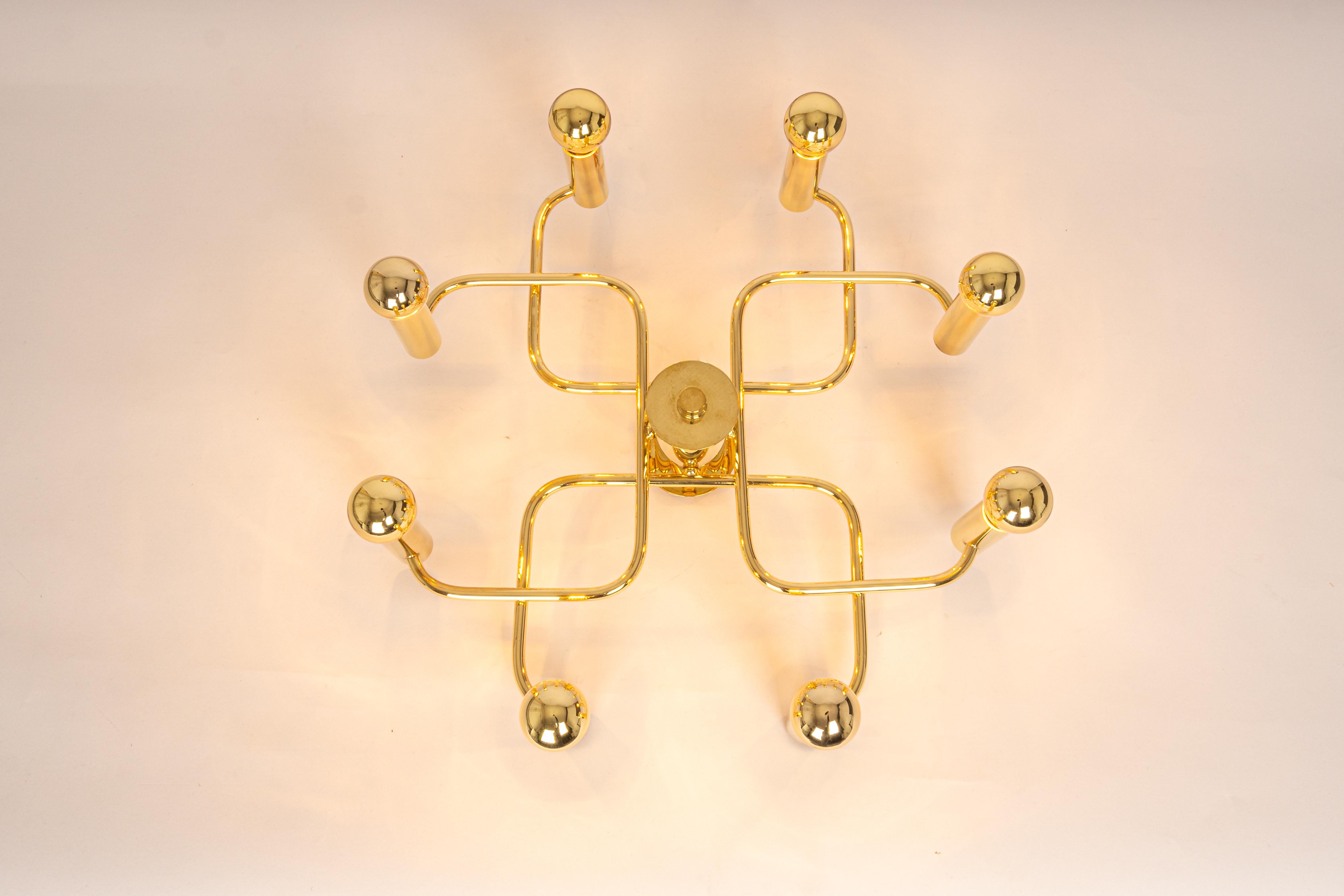 Ottone Stupendo lampadario di metà secolo in stile Sciolari, anni '70 in vendita