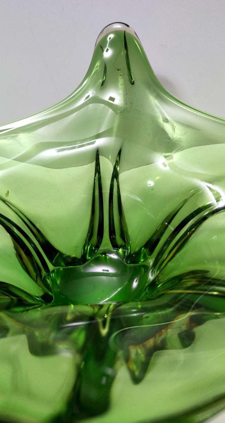 Stunning Vintage Green Murano Glass Bowl or Centerpiece, Italy For Sale 6