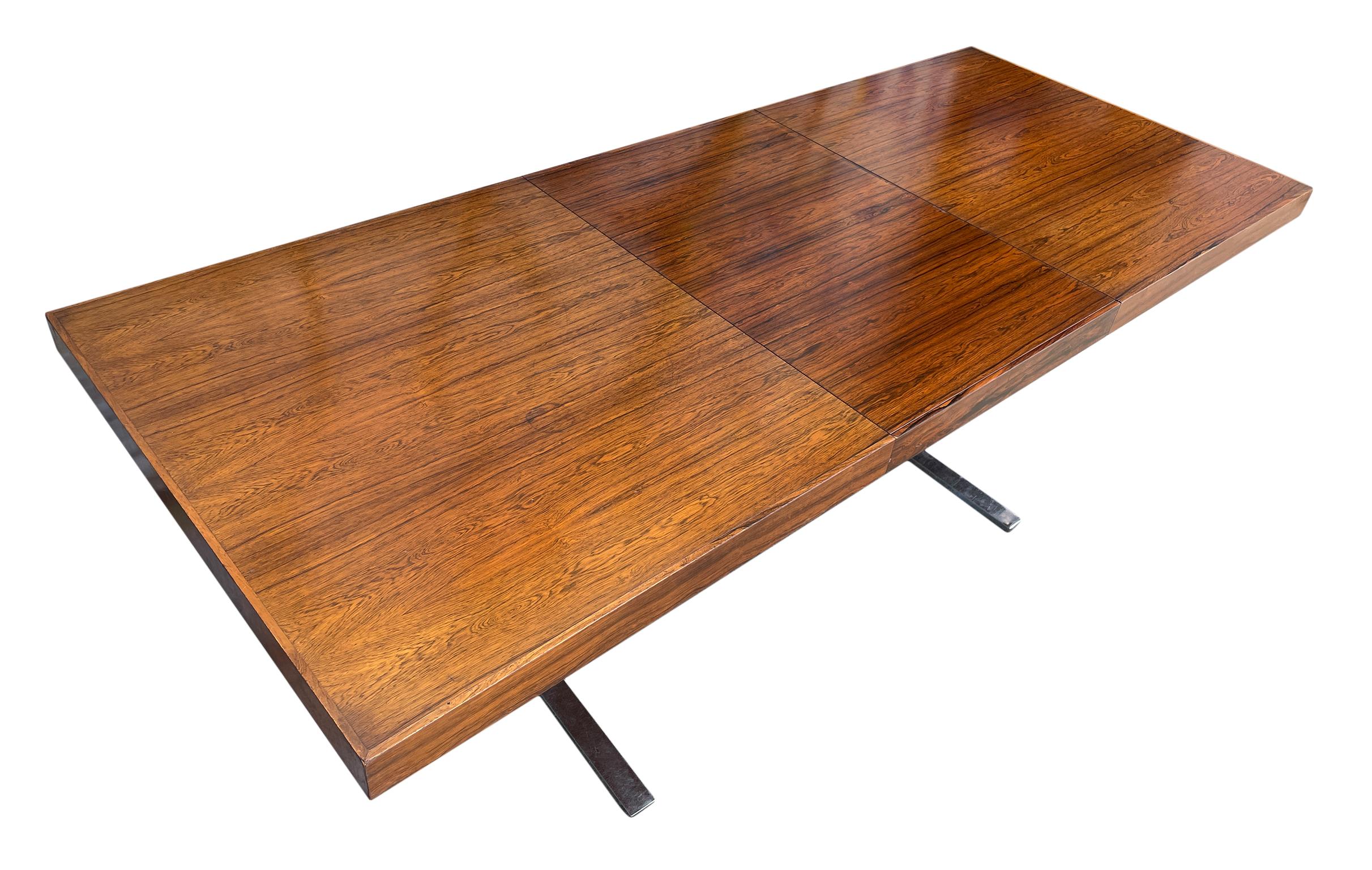 Superbe table de salle à manger minimaliste en bois de rose du milieu du siècle 1 feuille de Georg Petersens en vente 3