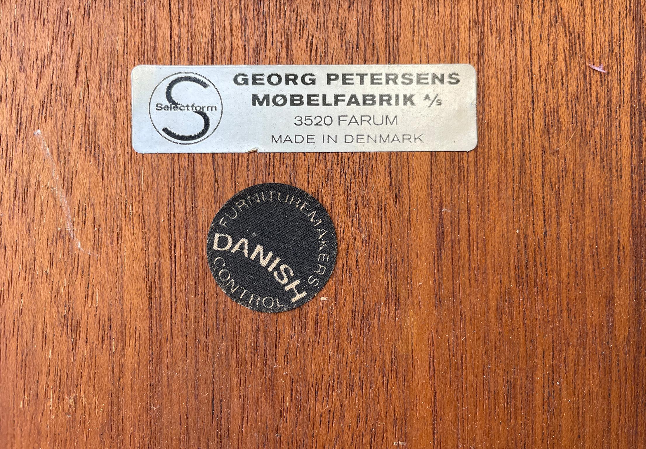 Superbe table de salle à manger minimaliste du milieu du siècle en palissandre 1 feuille de Georg Petersens en vente 6