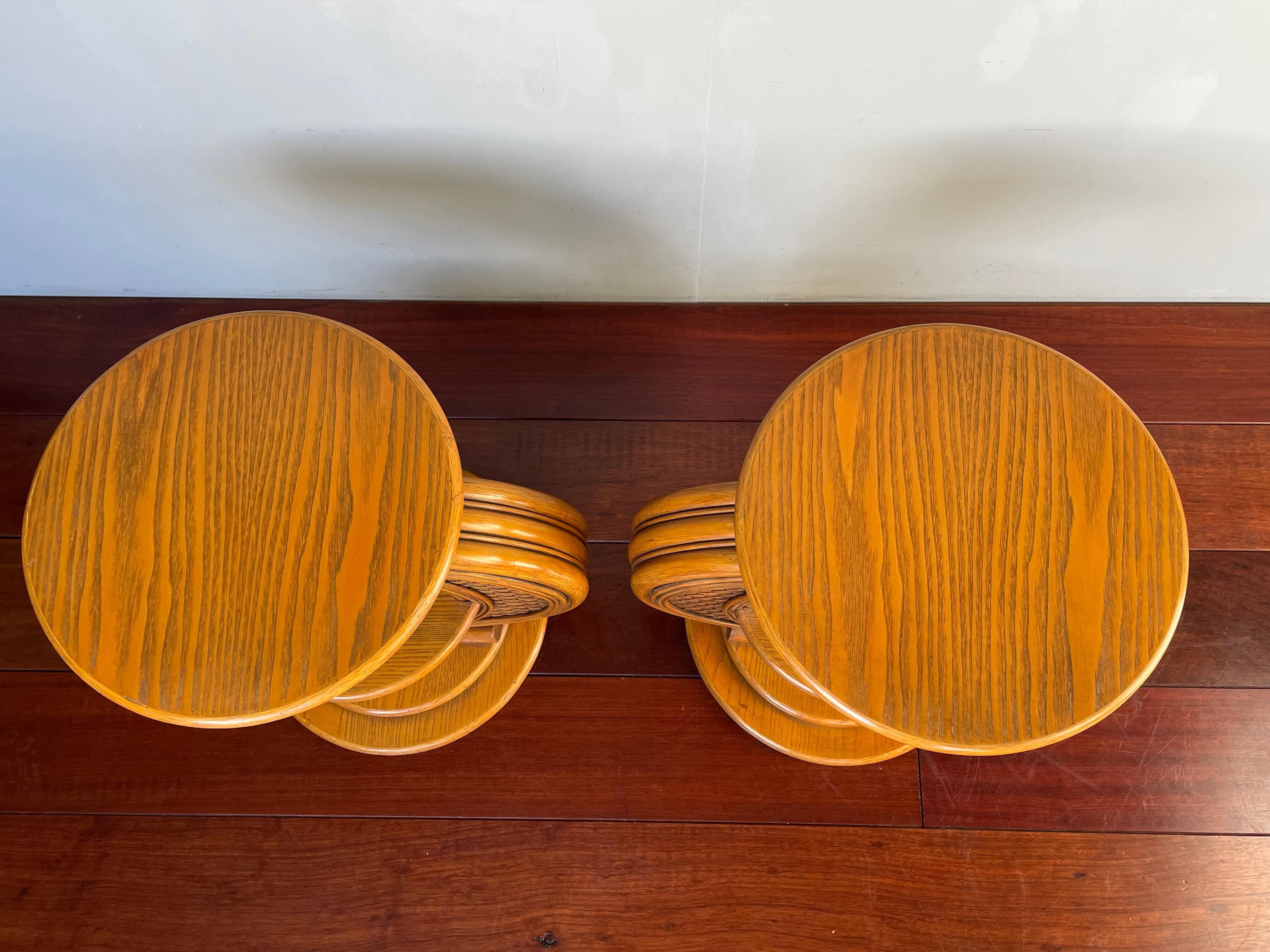 20ième siècle Superbe paire de tables de chevet ou d'appoint en rotin au design Modernity proche de la couleur de la menthe en vente