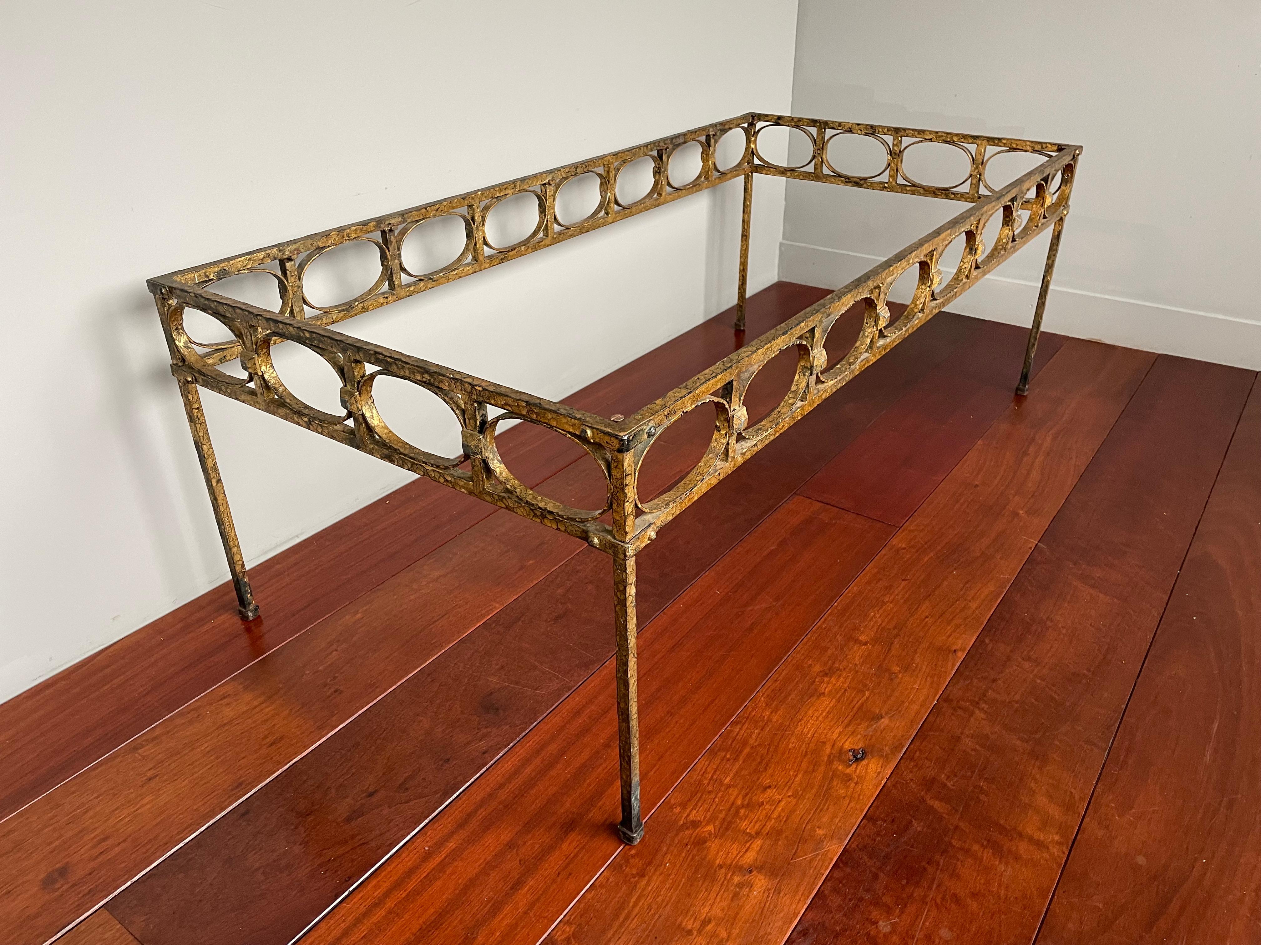 Stunning Midcentury Modern Gilt Wrought Iron Coffee Table Base by Ferro Art 1950 In Excellent Condition For Sale In Lisse, NL