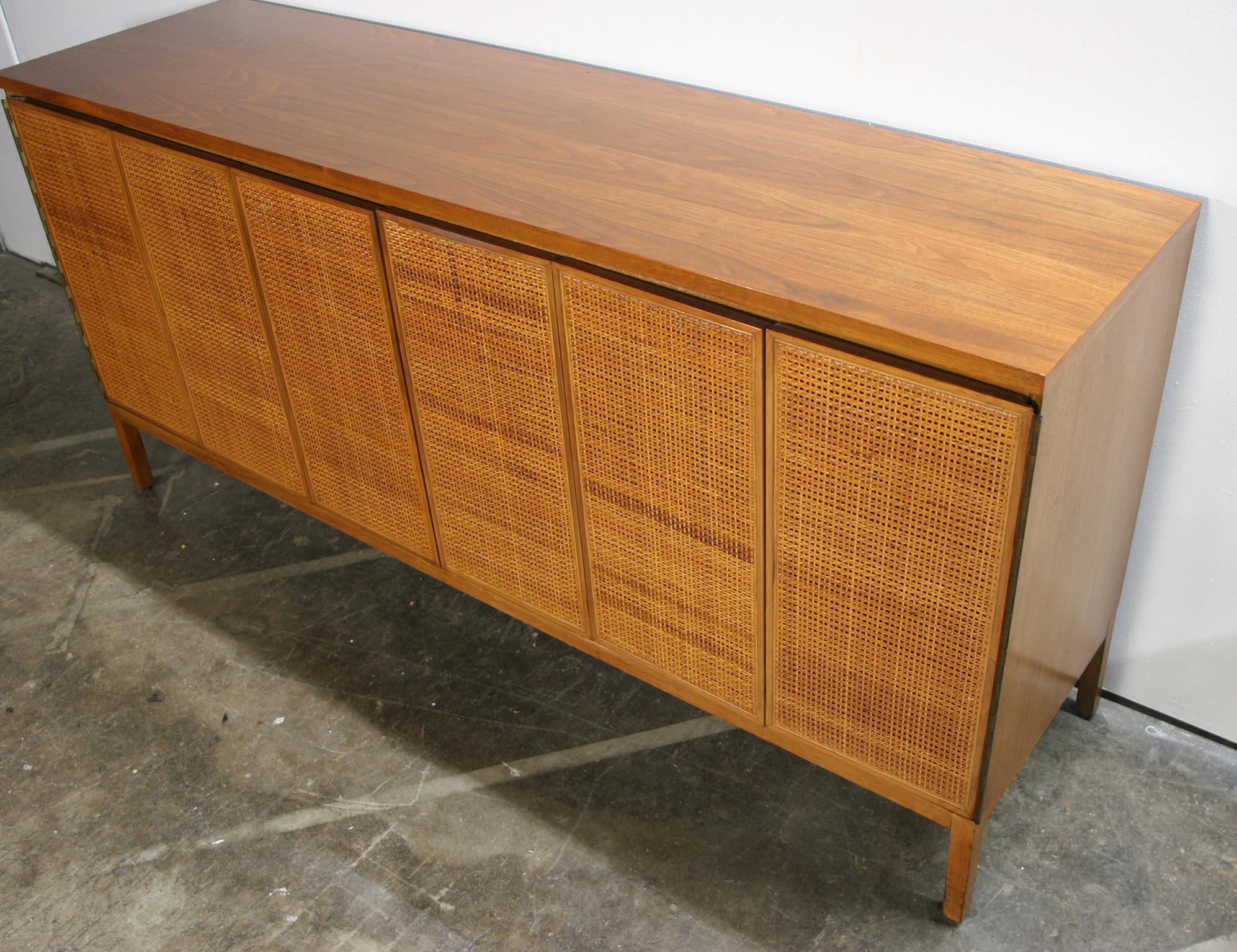 American Stunning Midcentury Paul McCobb Calvin 8 Drawer Dresser Credenza #7707 Cane 