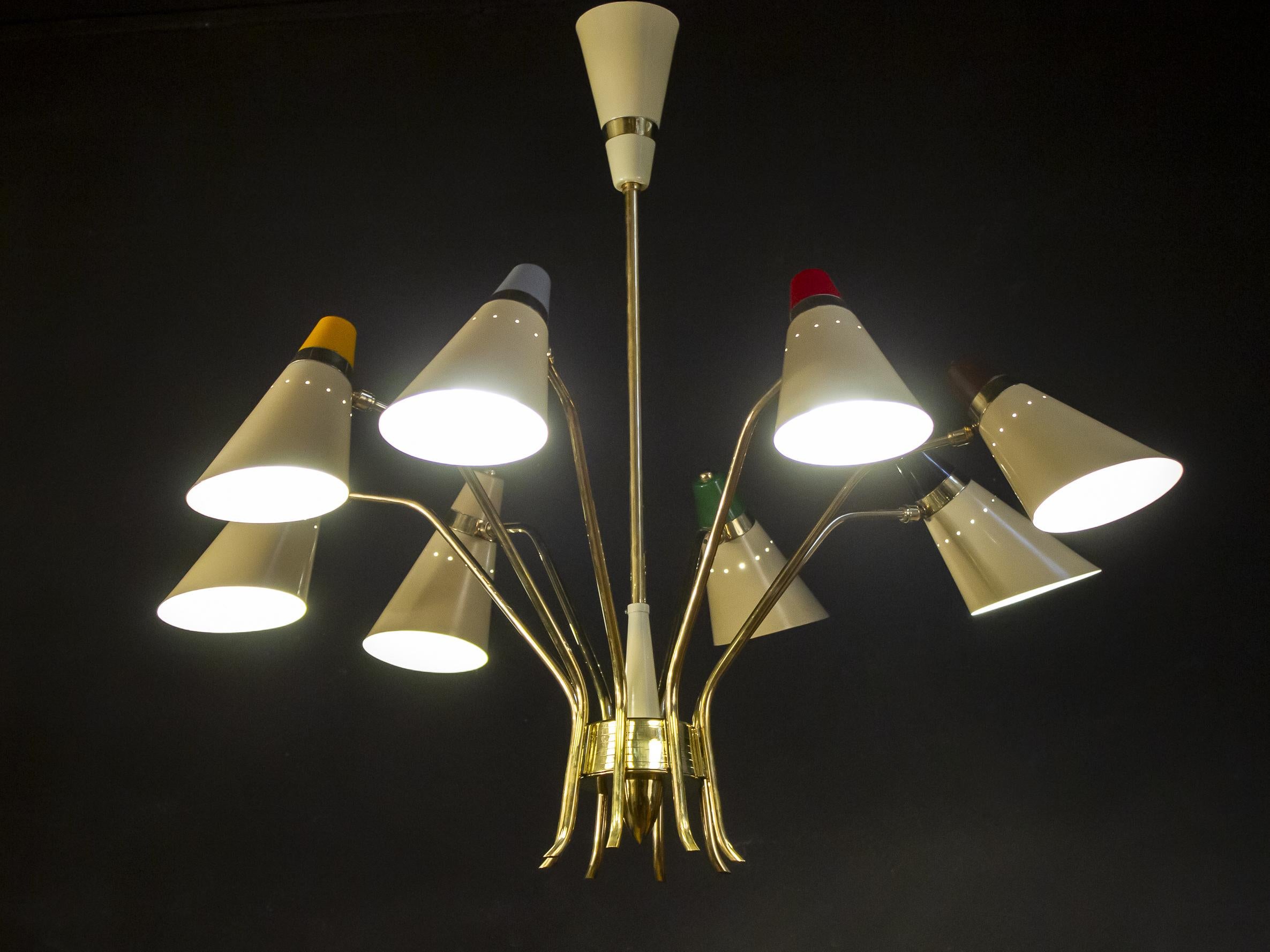 Mid-Century moderno Splendida casa di metà secolo Stilnovo Attr. Lampadario flessibile multicolore, 1958 in vendita