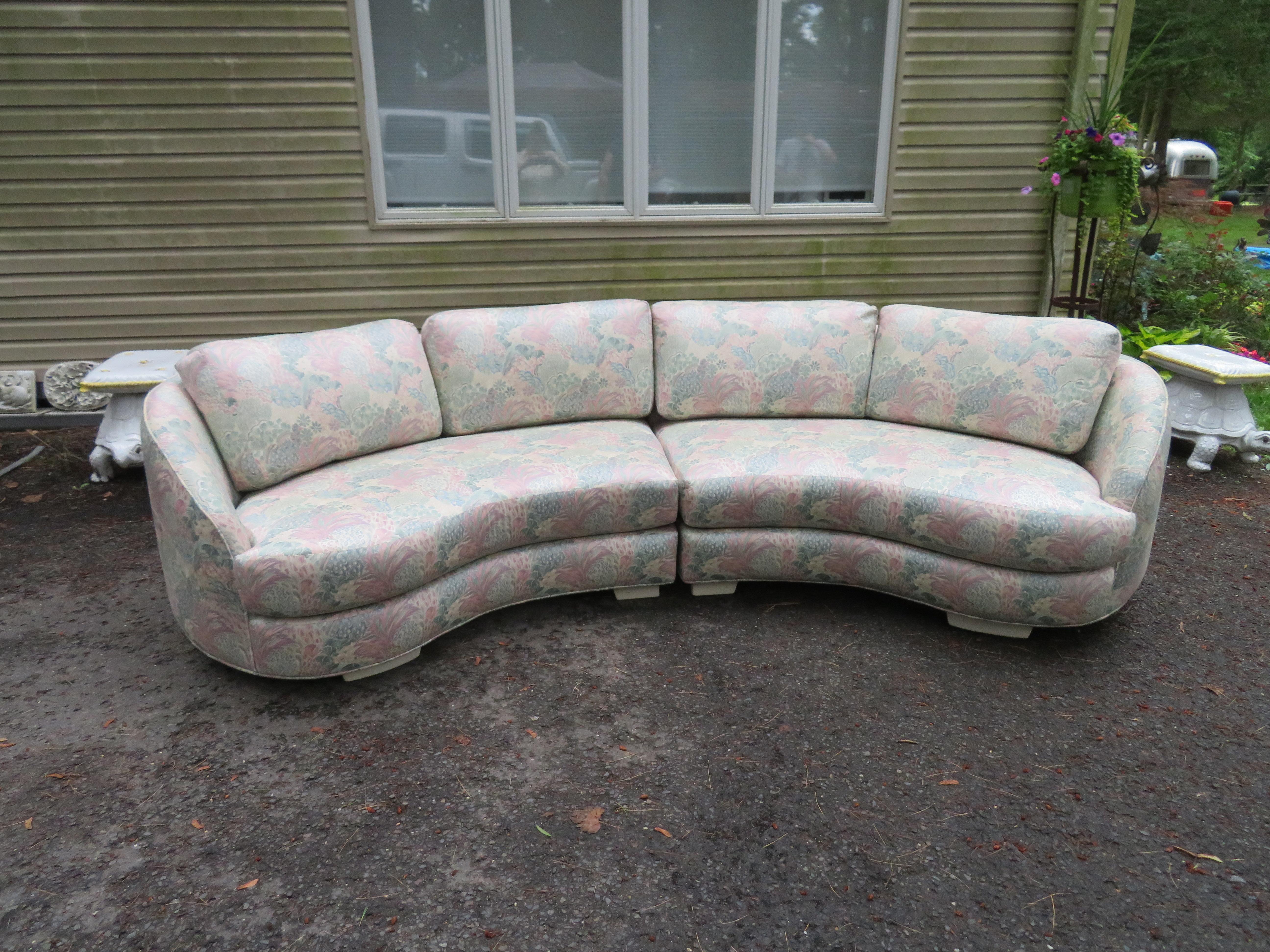 Stunning Milo Baughman Thayer Coggin curved cloud 2 piece sofa sectional. Nicely proportioned curved sofa with comfortable back cushions. This sectional retains it's original fabric which is dated and will need to be reupholstered- Thayer Coggin