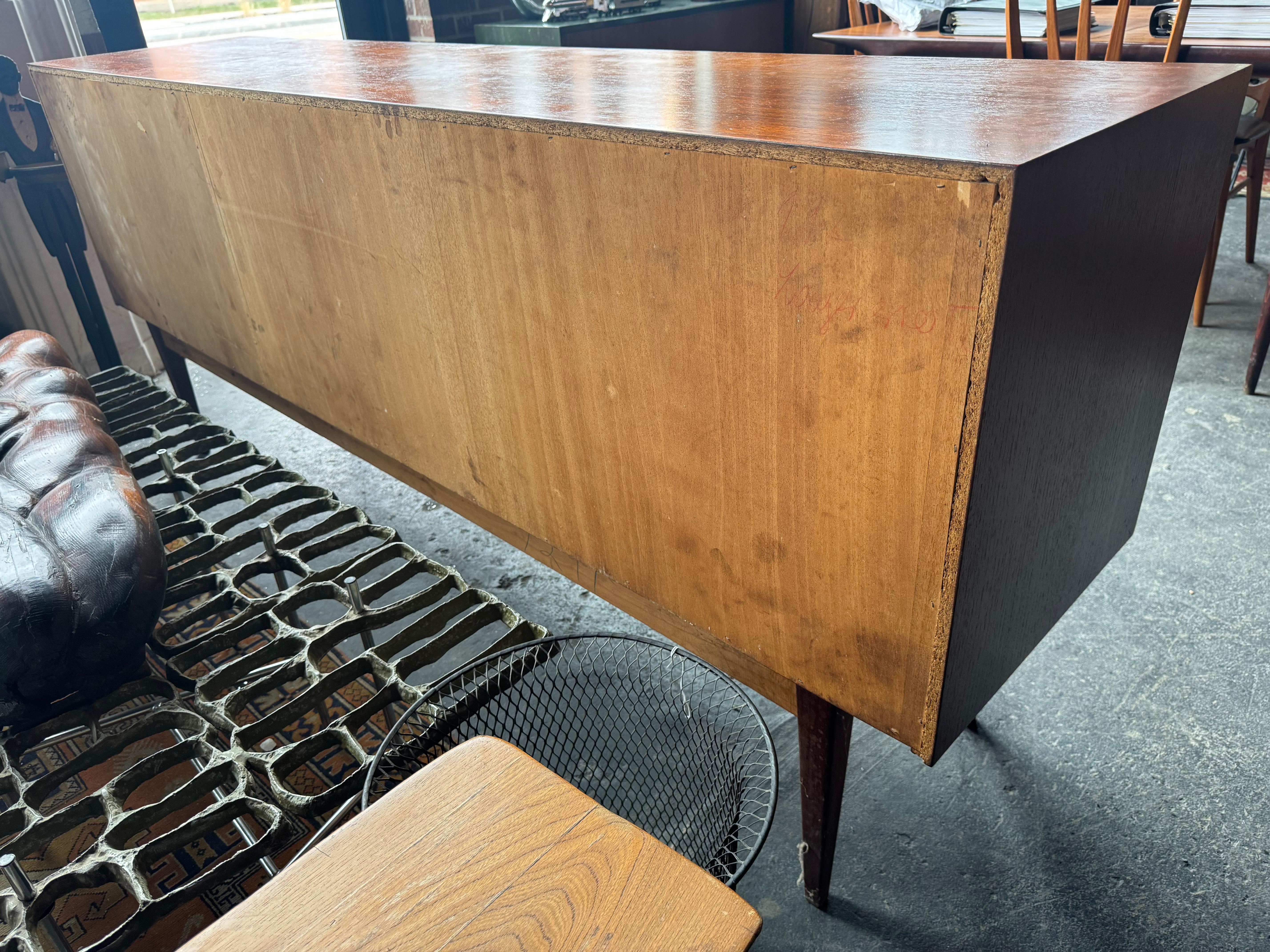 Stunning Minimalist Teak & Maple Credenza by Helmut Magg for WK Möbel, 1950s For Sale 8