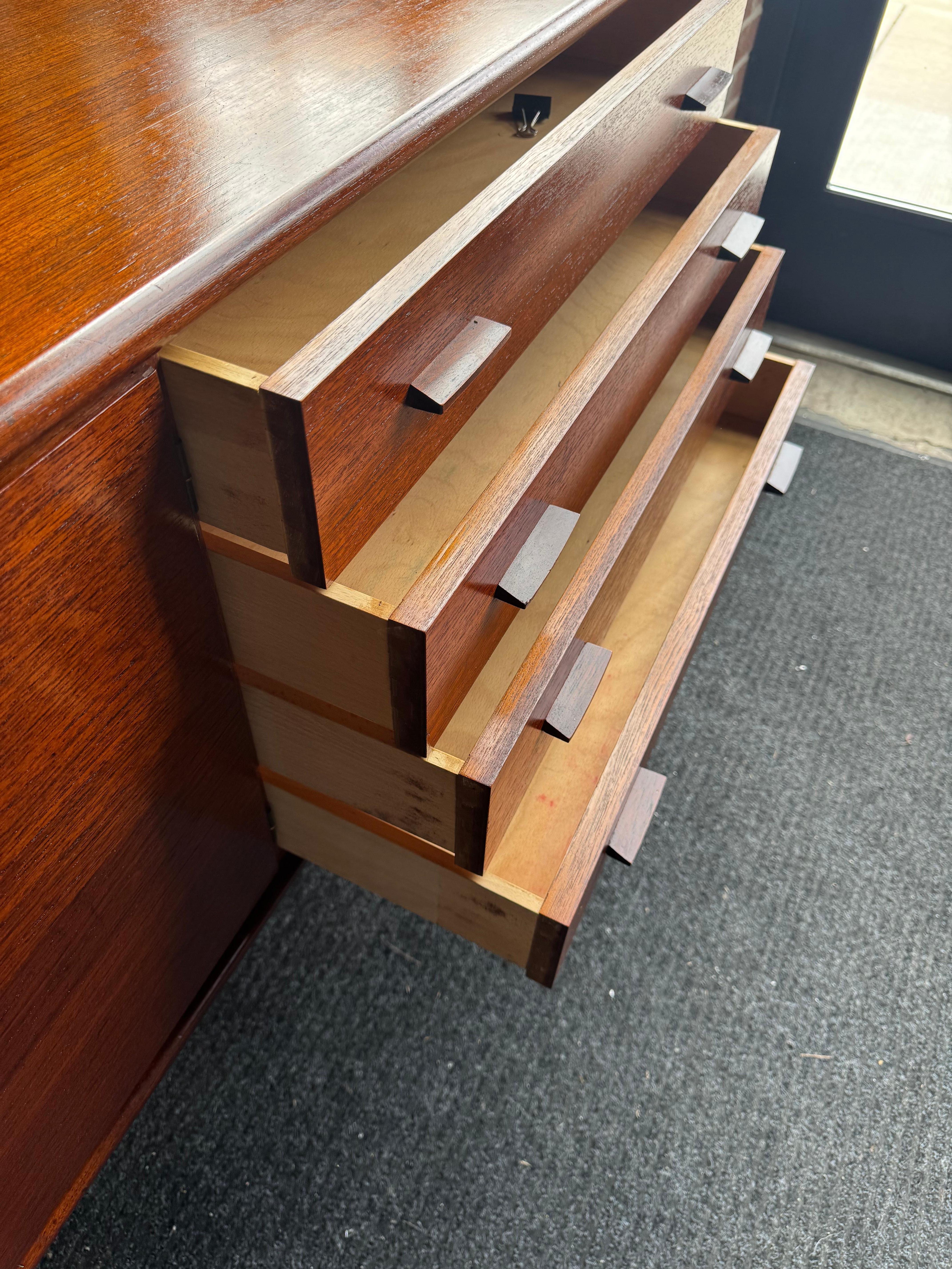 Mid-20th Century Stunning Minimalist Teak & Maple Credenza by Helmut Magg for WK Möbel, 1950s For Sale