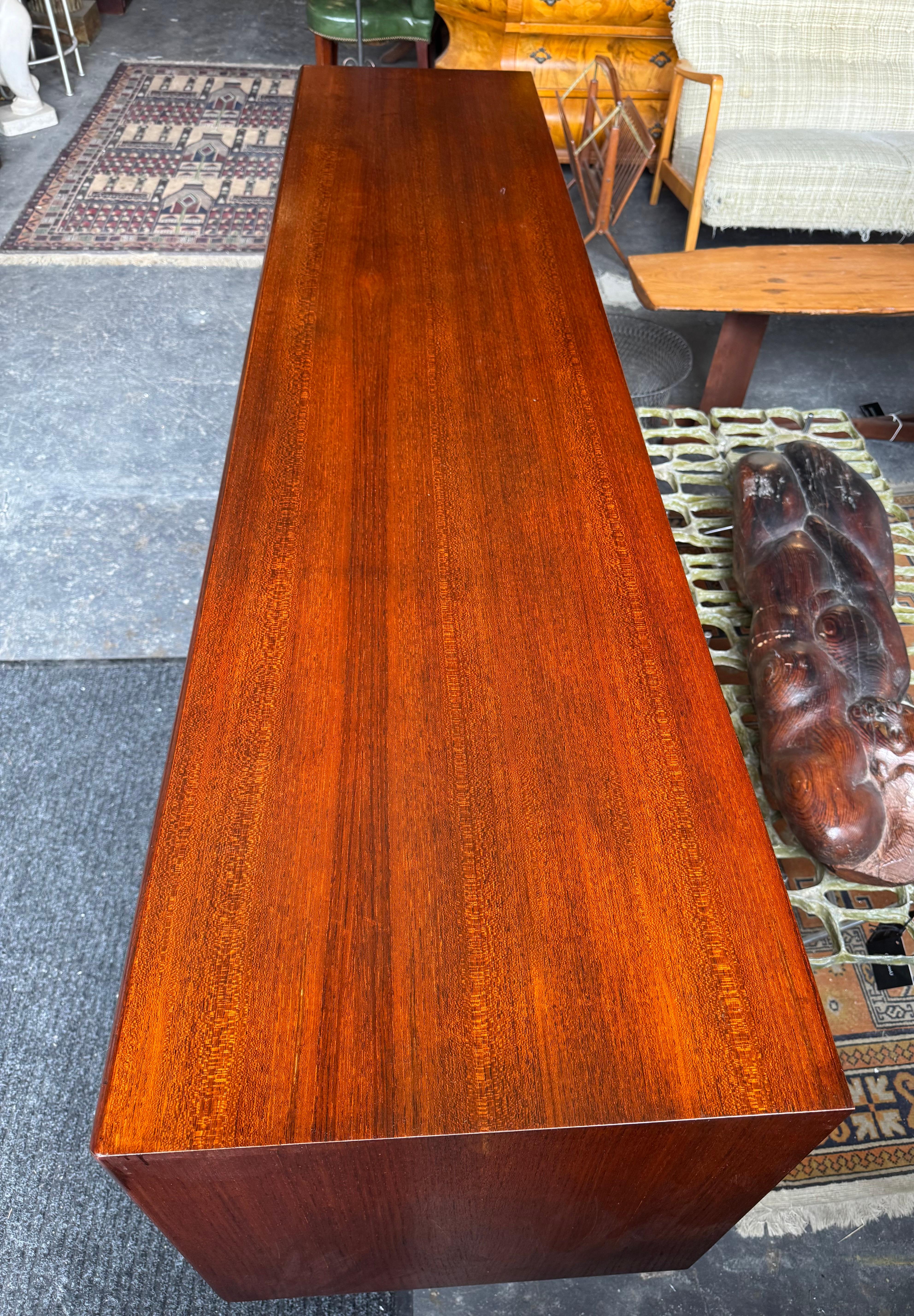 Stunning Minimalist Teak & Maple Credenza by Helmut Magg for WK Möbel, 1950s For Sale 3