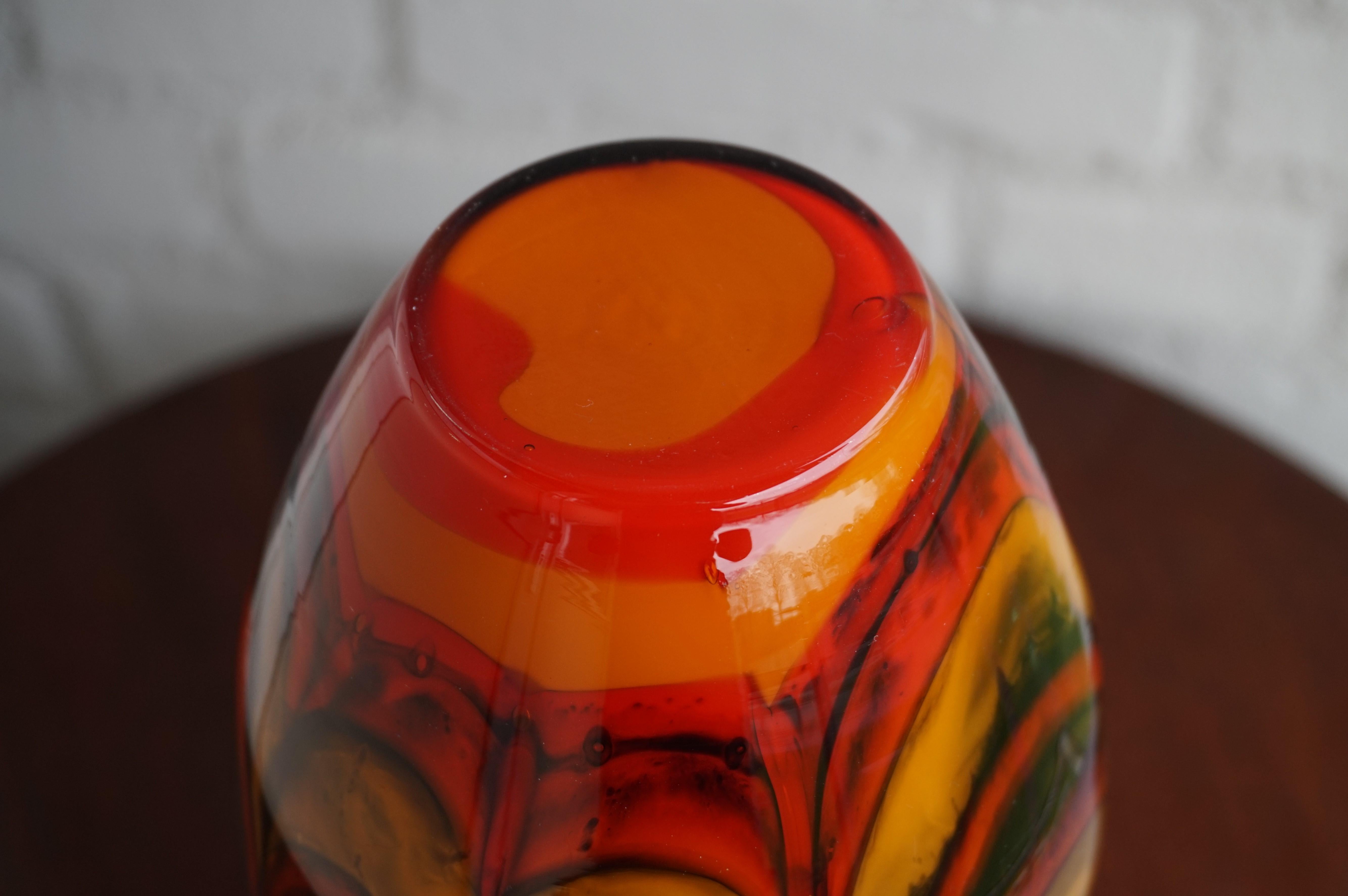 Stunning and Mint Condition Arts & Crafts Style Glass Vase with Glorious Colors In Excellent Condition For Sale In Lisse, NL