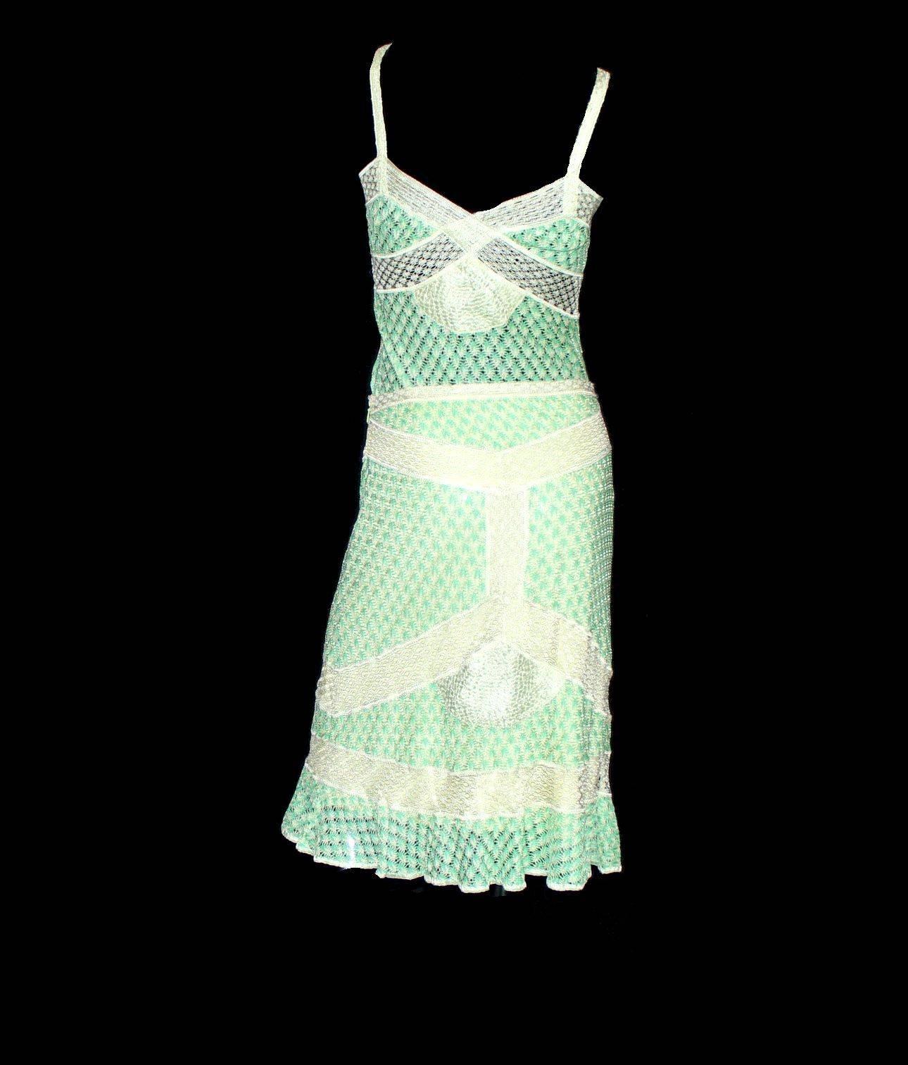 Stunning Missoni Lime Crochet Knit Top Skirt Suit Ensemble as Dress In Good Condition In Switzerland, CH