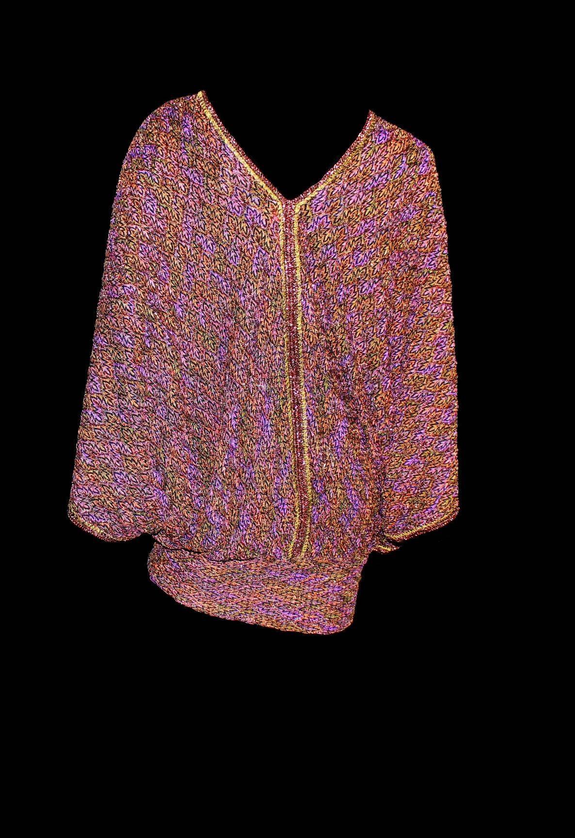 Beautiful multicolored copper lurex MISSONI kaftan dress
Classic MISSONI signature knit
Simply slips on
V-Neck
Batwing sleeves
Crochet-knit details - so beautiful!
Dry Clean only
Made in Italy
Size 40

