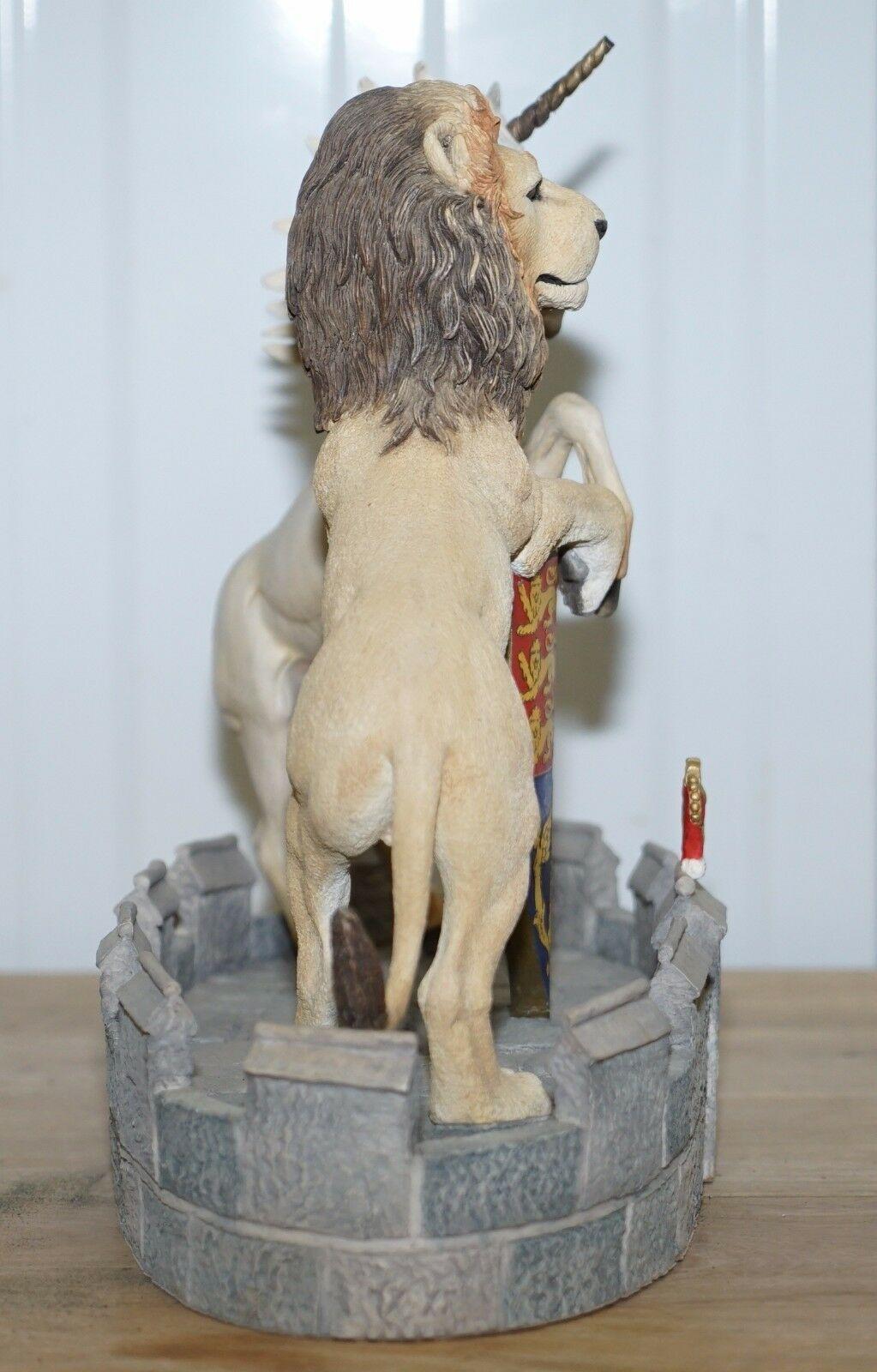 English Stunning Model of Queen Elizabeth II's Heraldic Crest Lion Unicorn Rare Statue