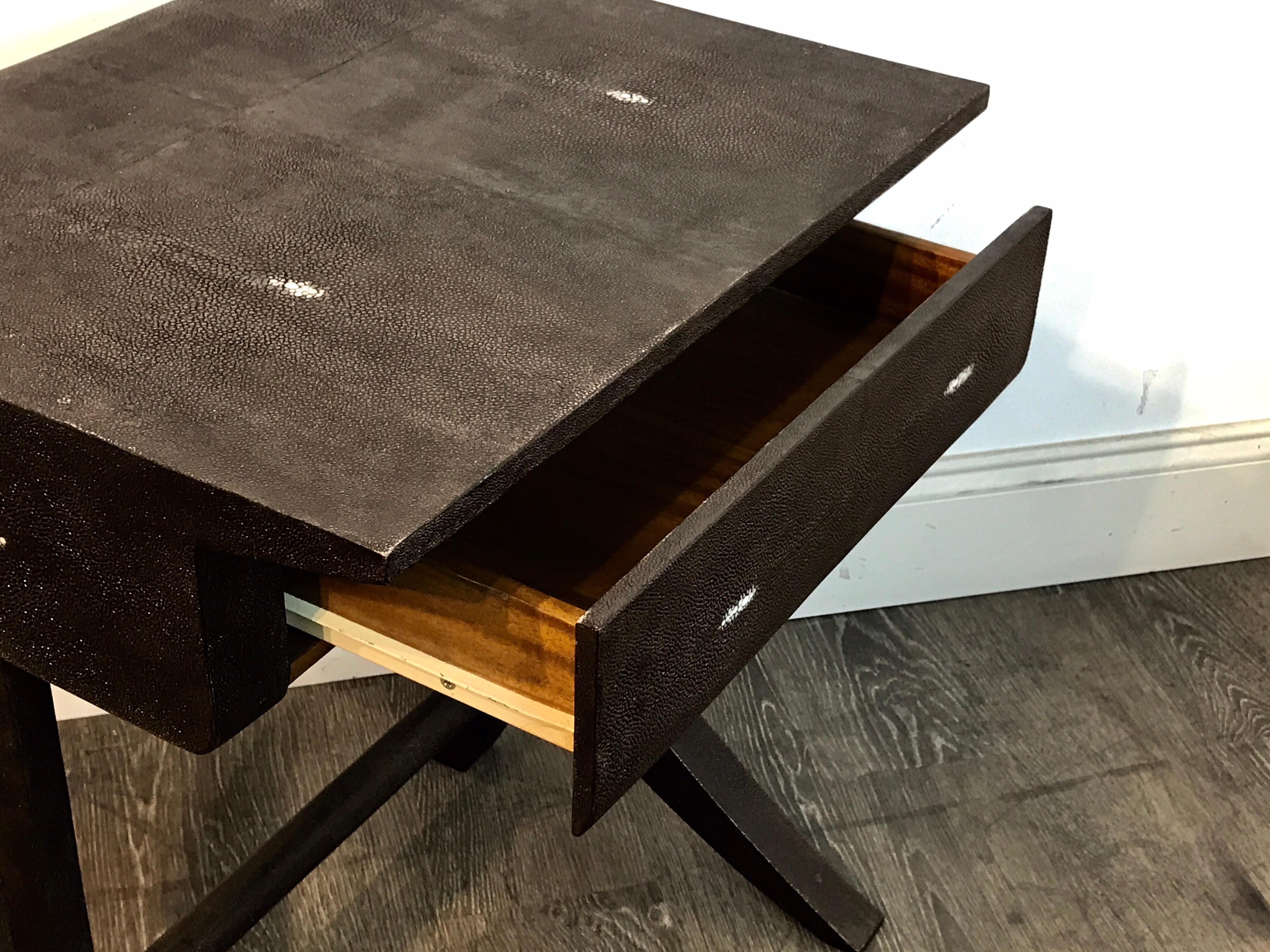 French Stunning Modern Black and White Shagreen Cantilever End Table by R&Y Augousti