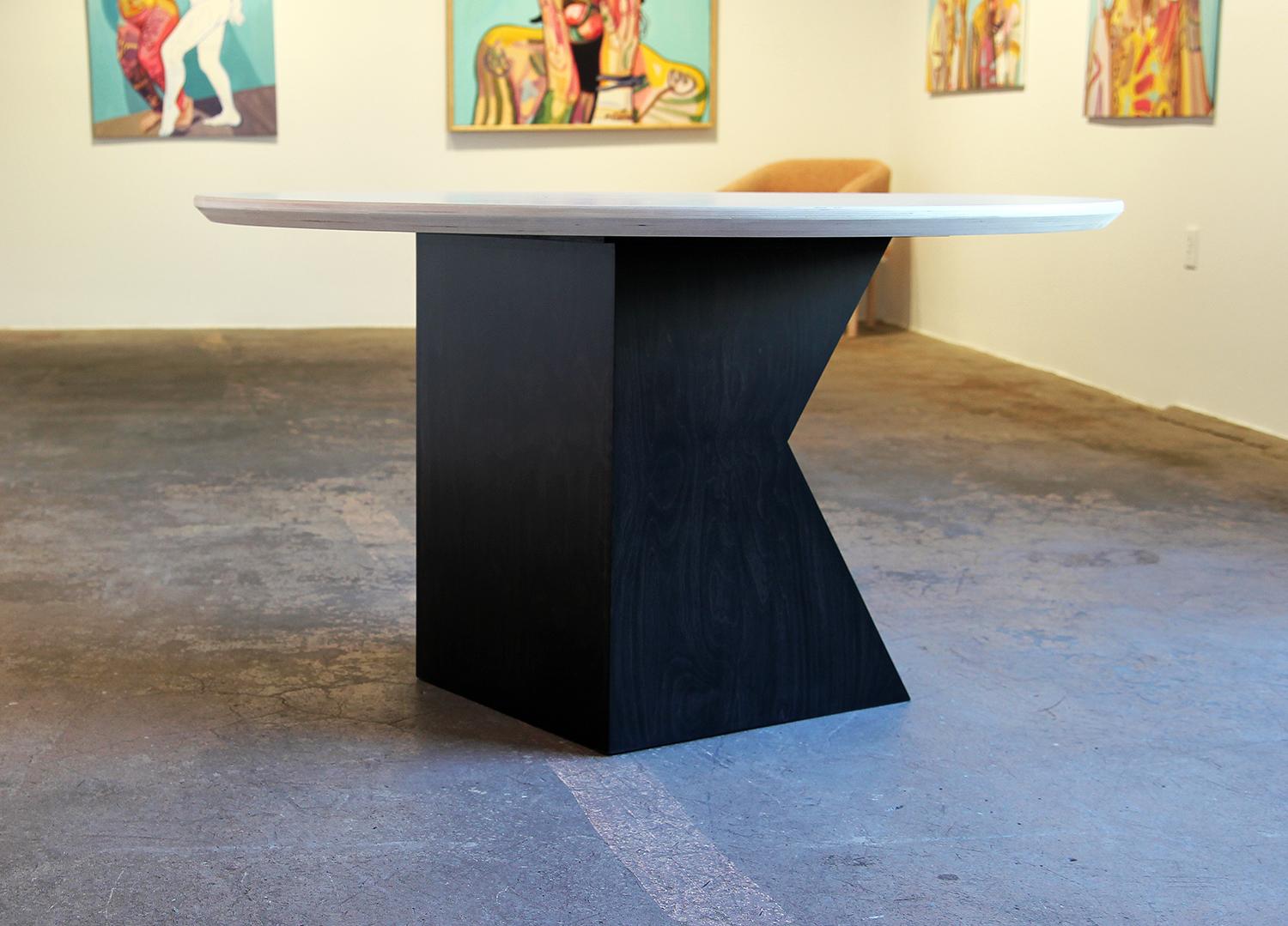 Stunning Modern Custom Contemporary Round Natural Top Angular Base Dining Table  In New Condition In Houston, TX