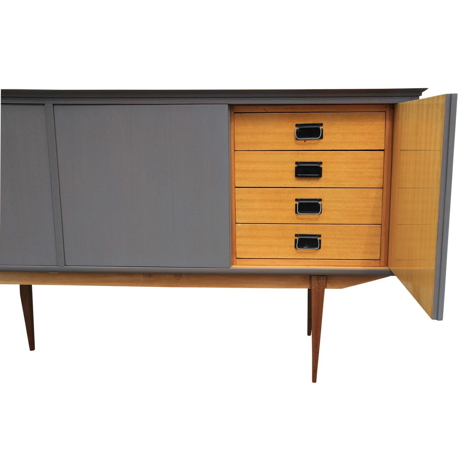 Stunning Modern Grey Italian Long Gio Ponti Style 1950s Sideboard / Credenza In Good Condition In Houston, TX
