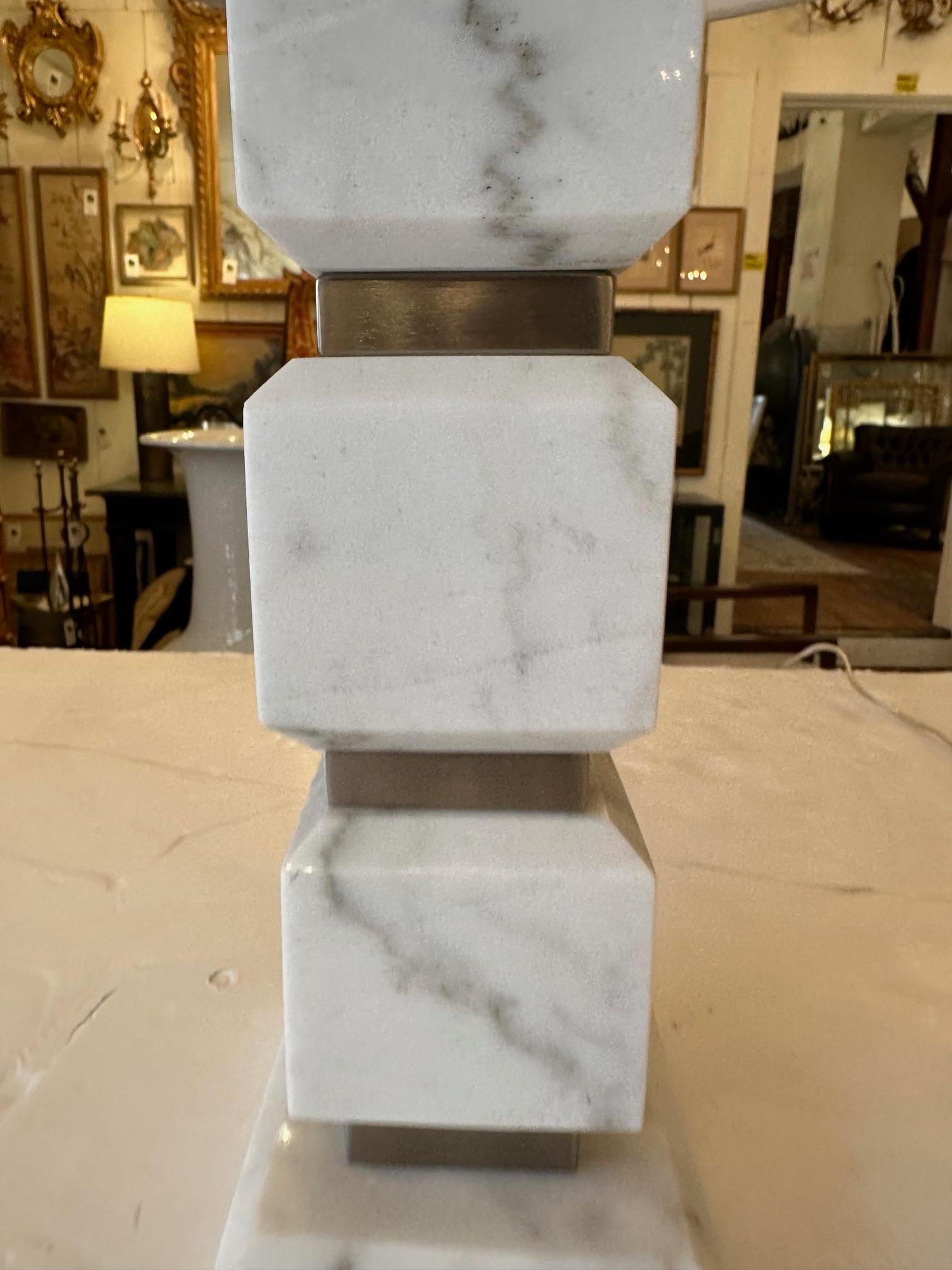 Stunning Modern Pair of Marble & Stainless Steel Cube Table Lamps In Good Condition For Sale In Hopewell, NJ