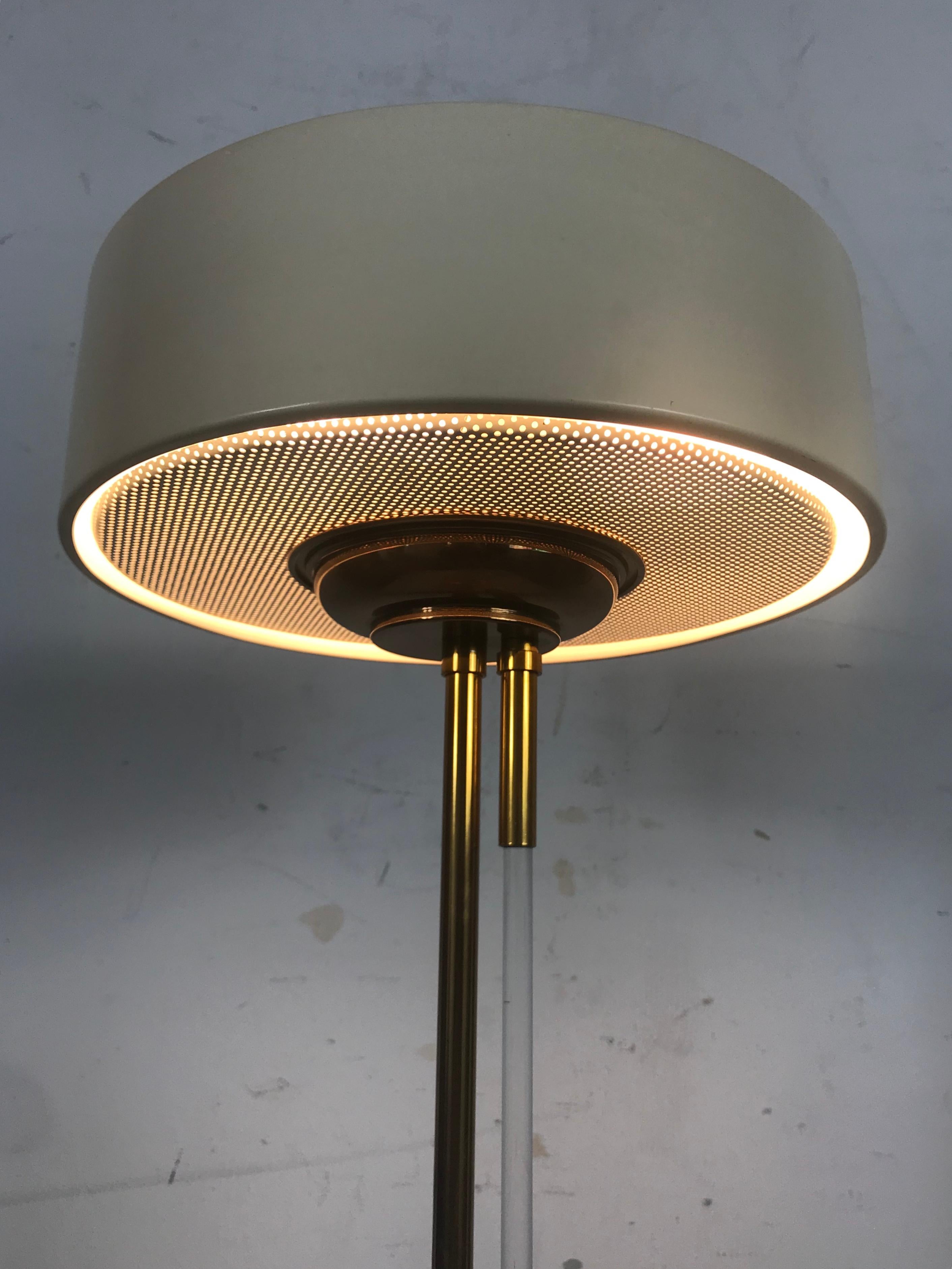 Stunning modernist brass, painted metal and Lucite lamp by Mutual Sunset Lamp co, desk or table lamp, Classic Mid-Century Modern design, original Lucite bar on off switch. Three-way light source option. Retains original metal mesh diffusers as well
