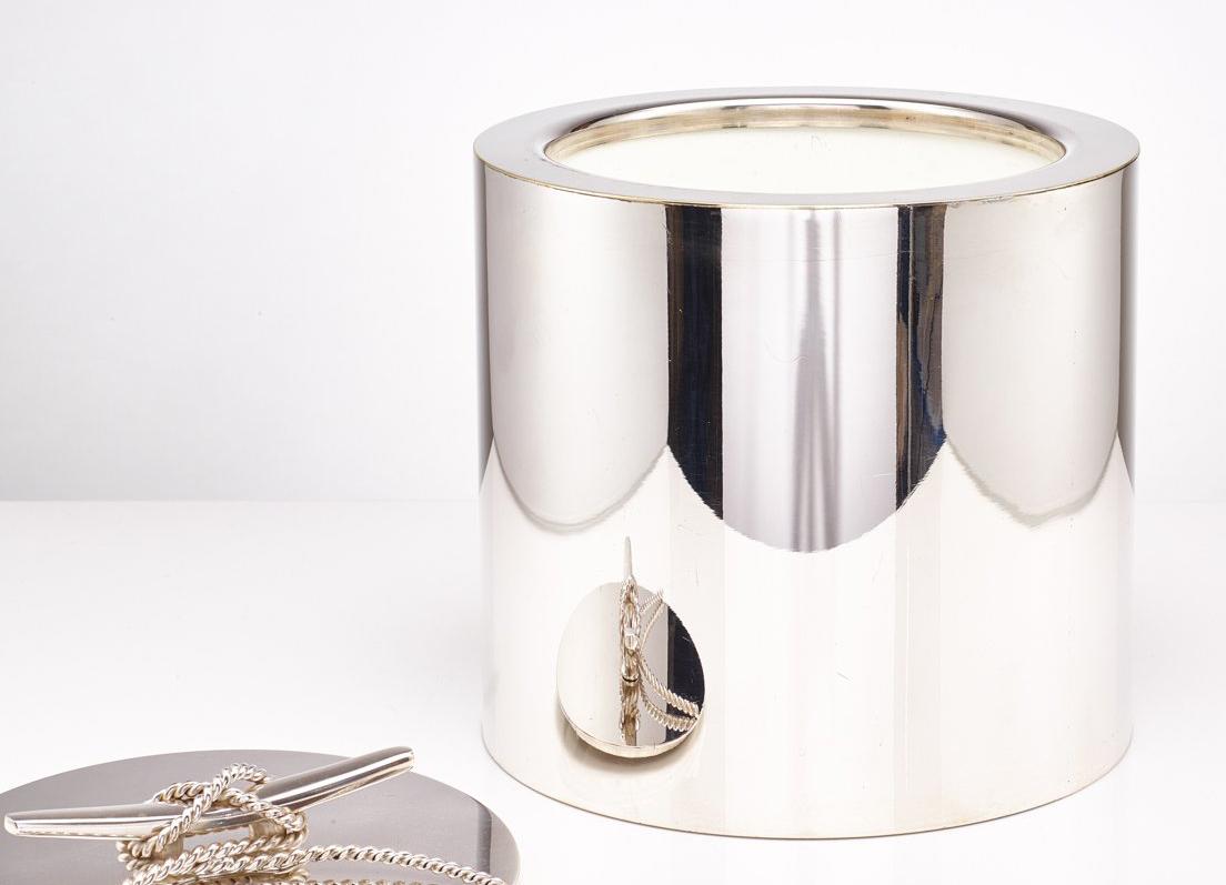 A stunning modernist ice bucket with a nautical style, the lid has a capstan and rope decoration which works well with the plain body. 

The base as shown has a screw action to remove for cleaning and is of excellent condition. 

This would make a