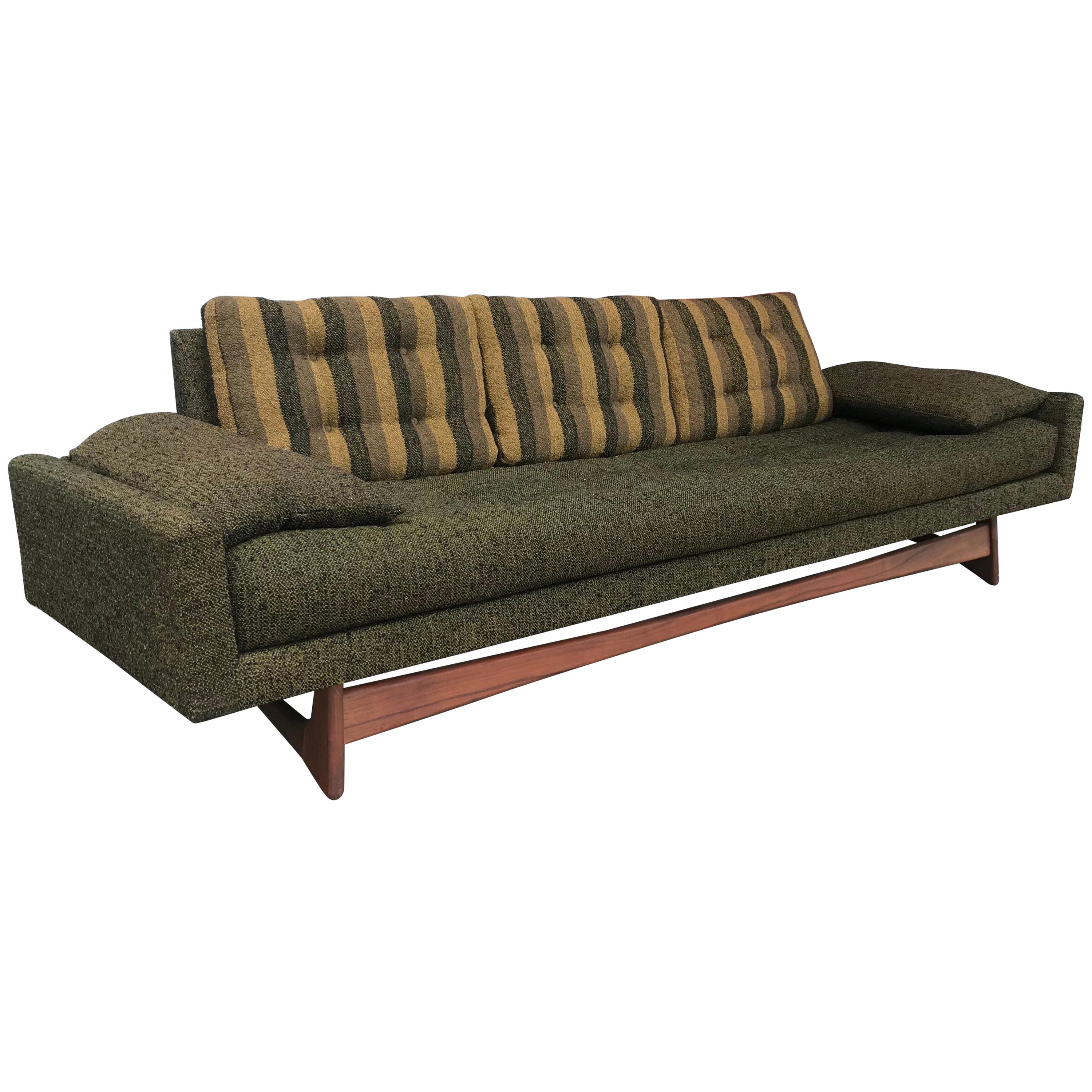 Stunning Modernist Sofa by Adrian Pearsall for Craft Associates