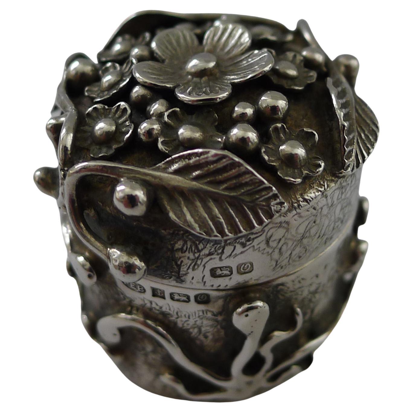 Atemberaubende Modernist Massiv / Sterling Silber Pillendose - 1988