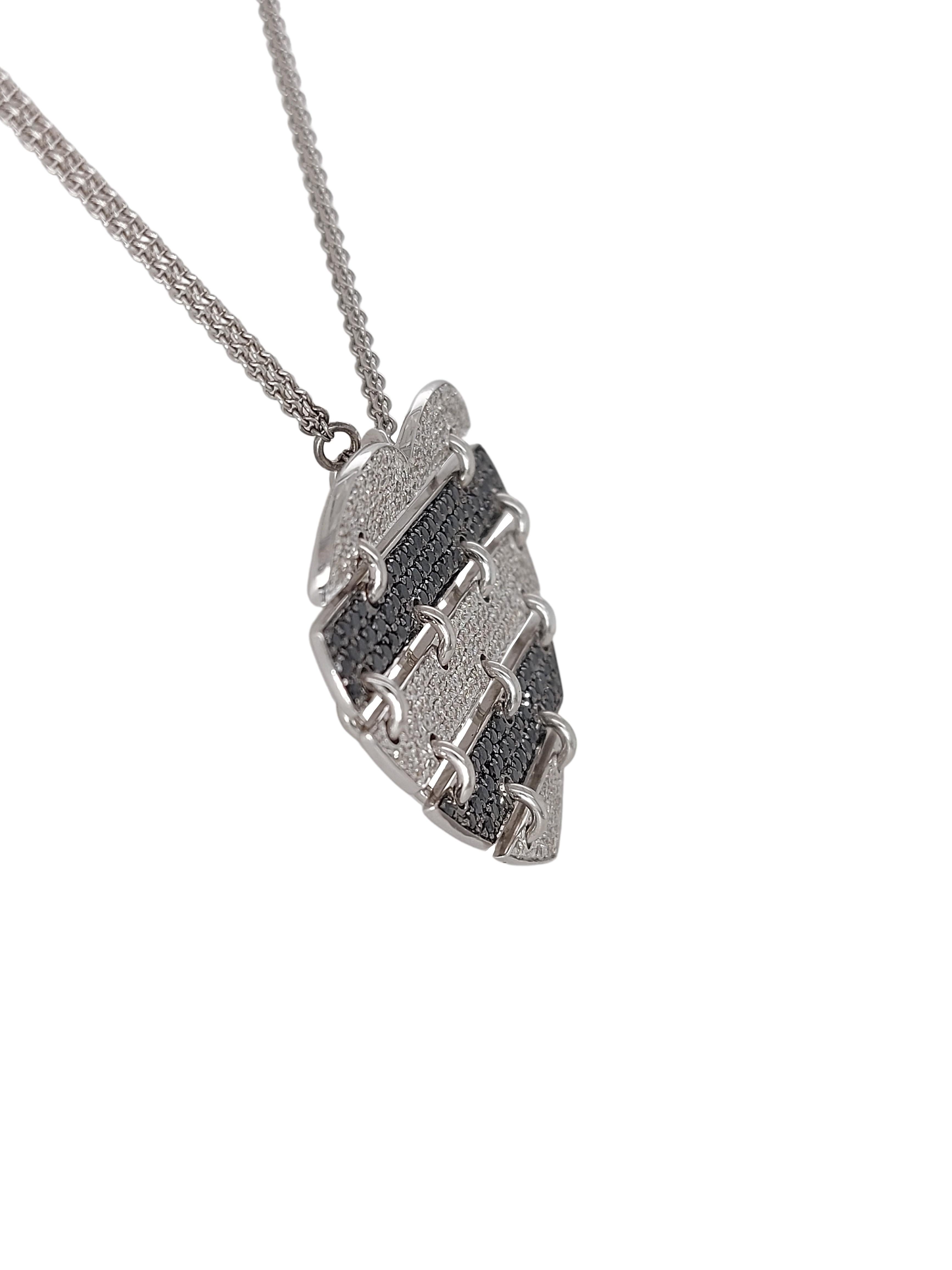 Artisan Stunning Moving 18kt White Gold Necklace with 2.5ct Black and White Diamonds For Sale