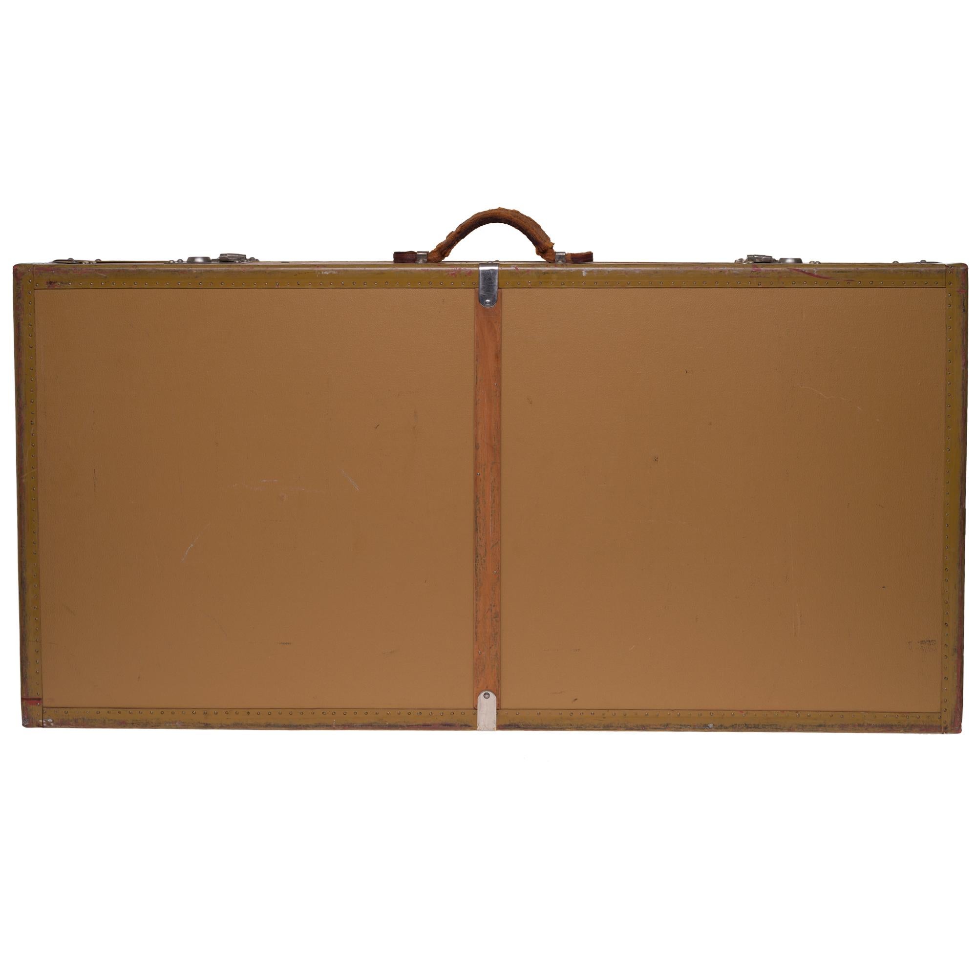 Superbe valise MOYNAT en toile monogrammée beige Bon état - En vente à Paris, IDF