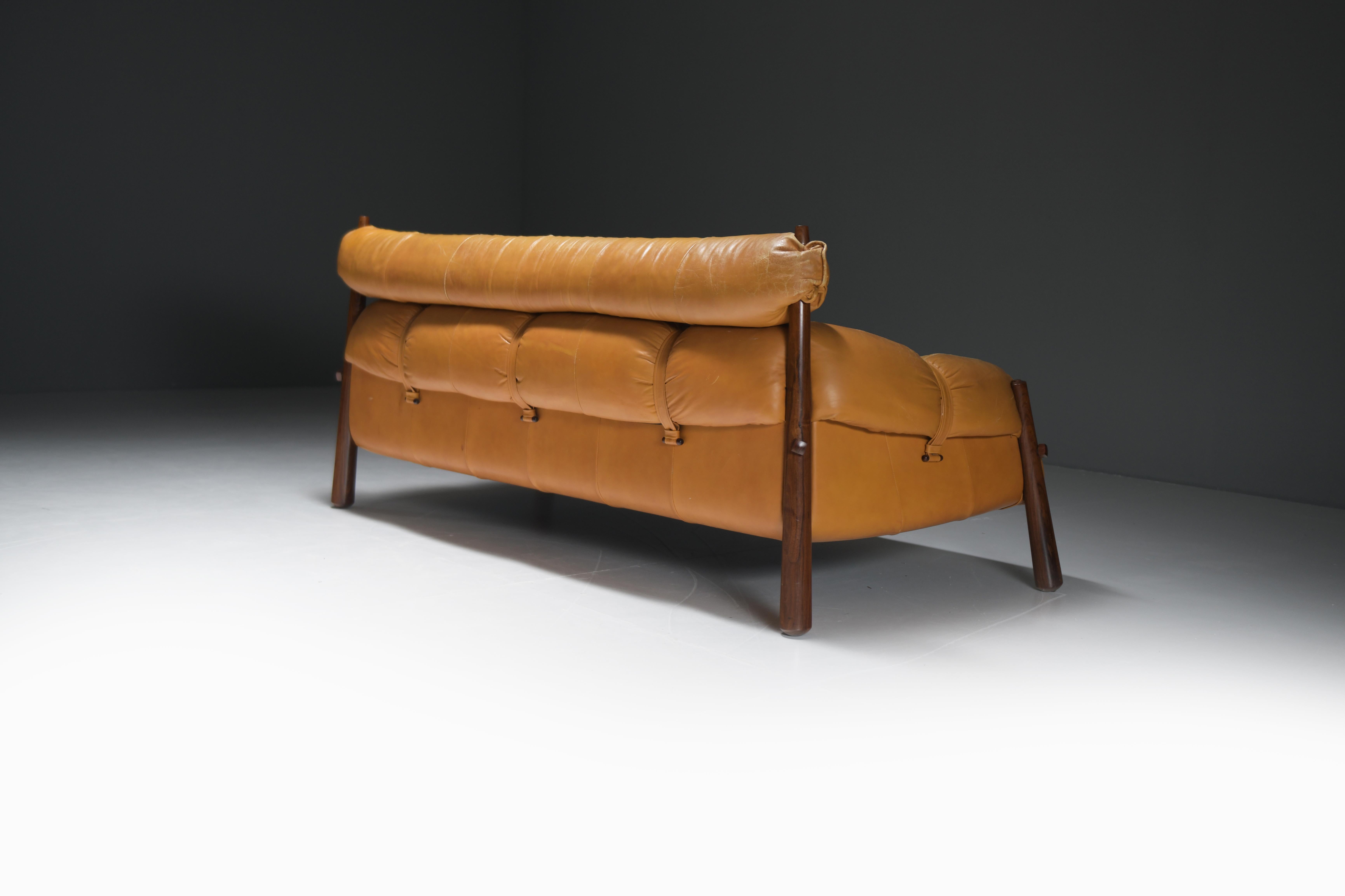 Stunning MP-81 lounge set in cognac leather by Percival Lafer for Lafer S.A. 9