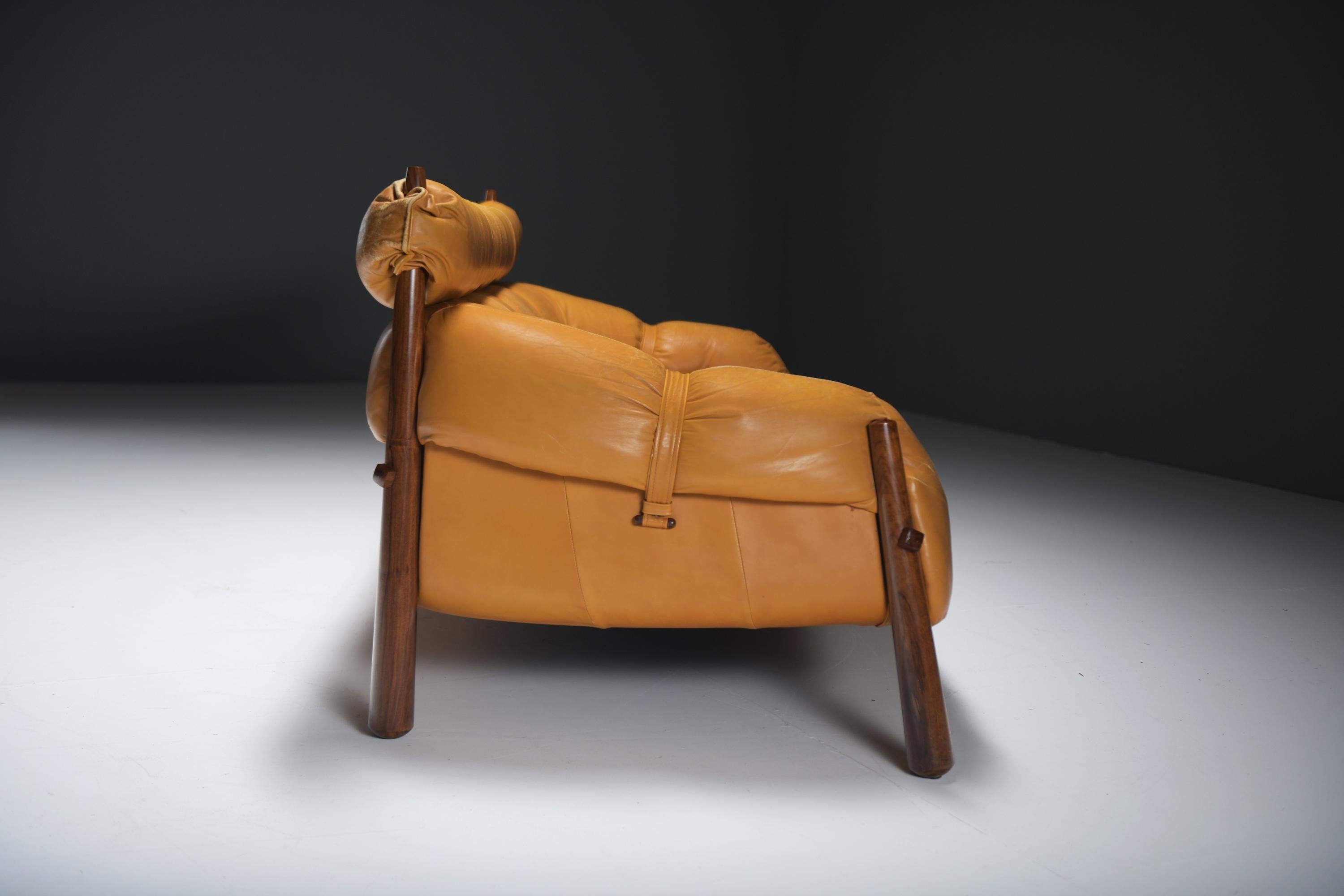 Splendido divano lounge MP-81 in pelle cognac di Percival Lafer per Lafer S.A. in vendita 13